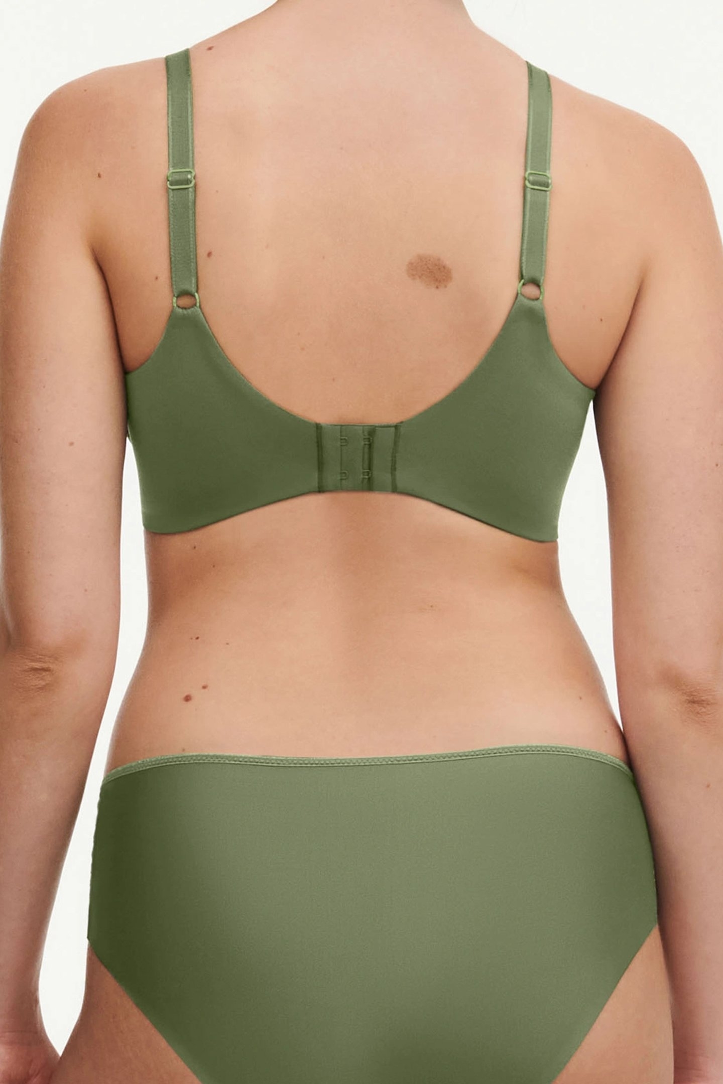 CO BRA UNDERW. COVERING MOLDED KIWI 2