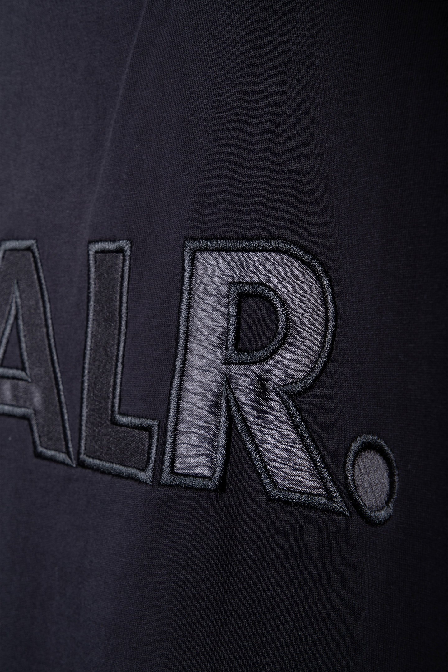 BALR. EMBRO BOX FIT T-SHIRT JET BLACK 4