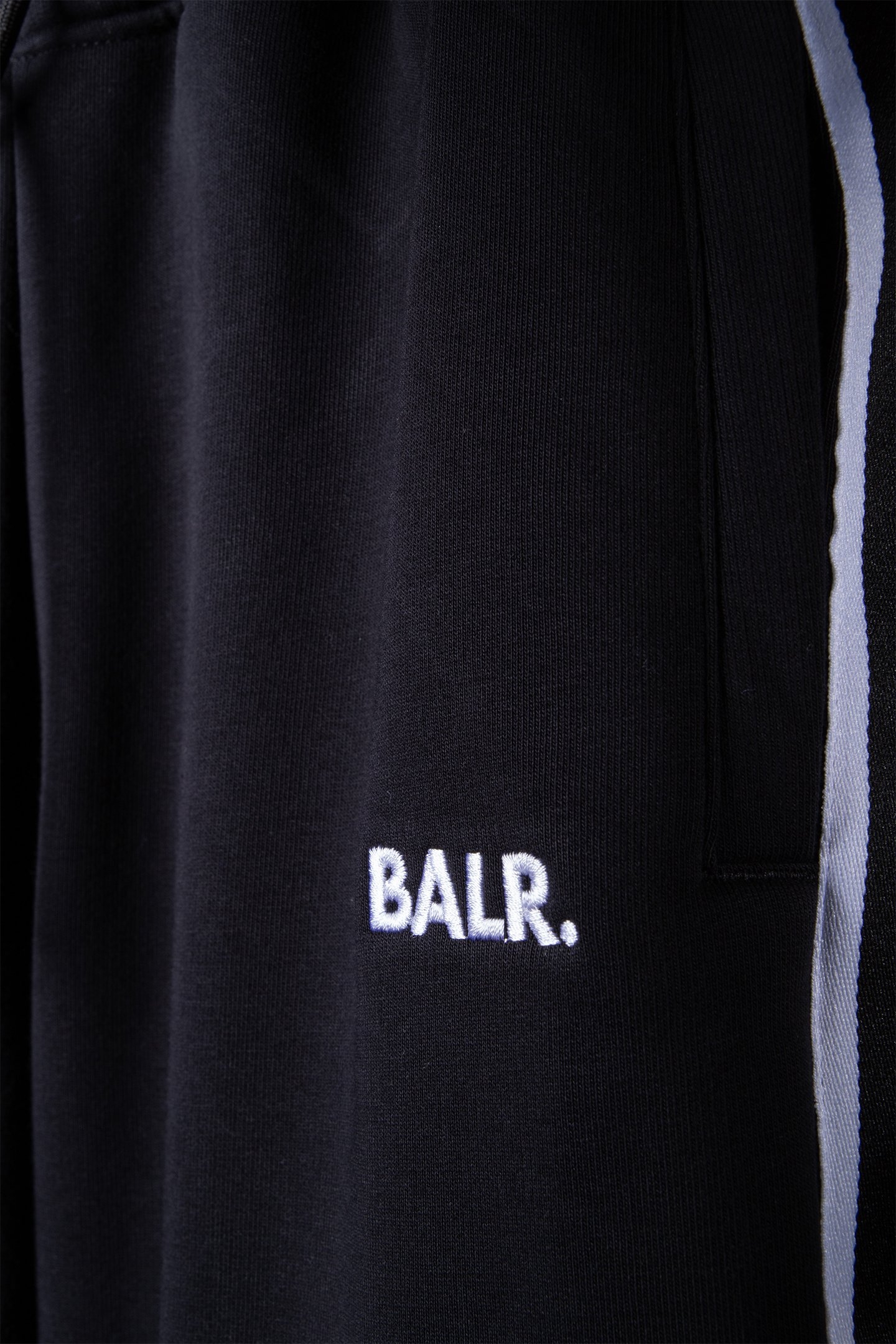 B-TAPE JOGGER JET BLACK 4