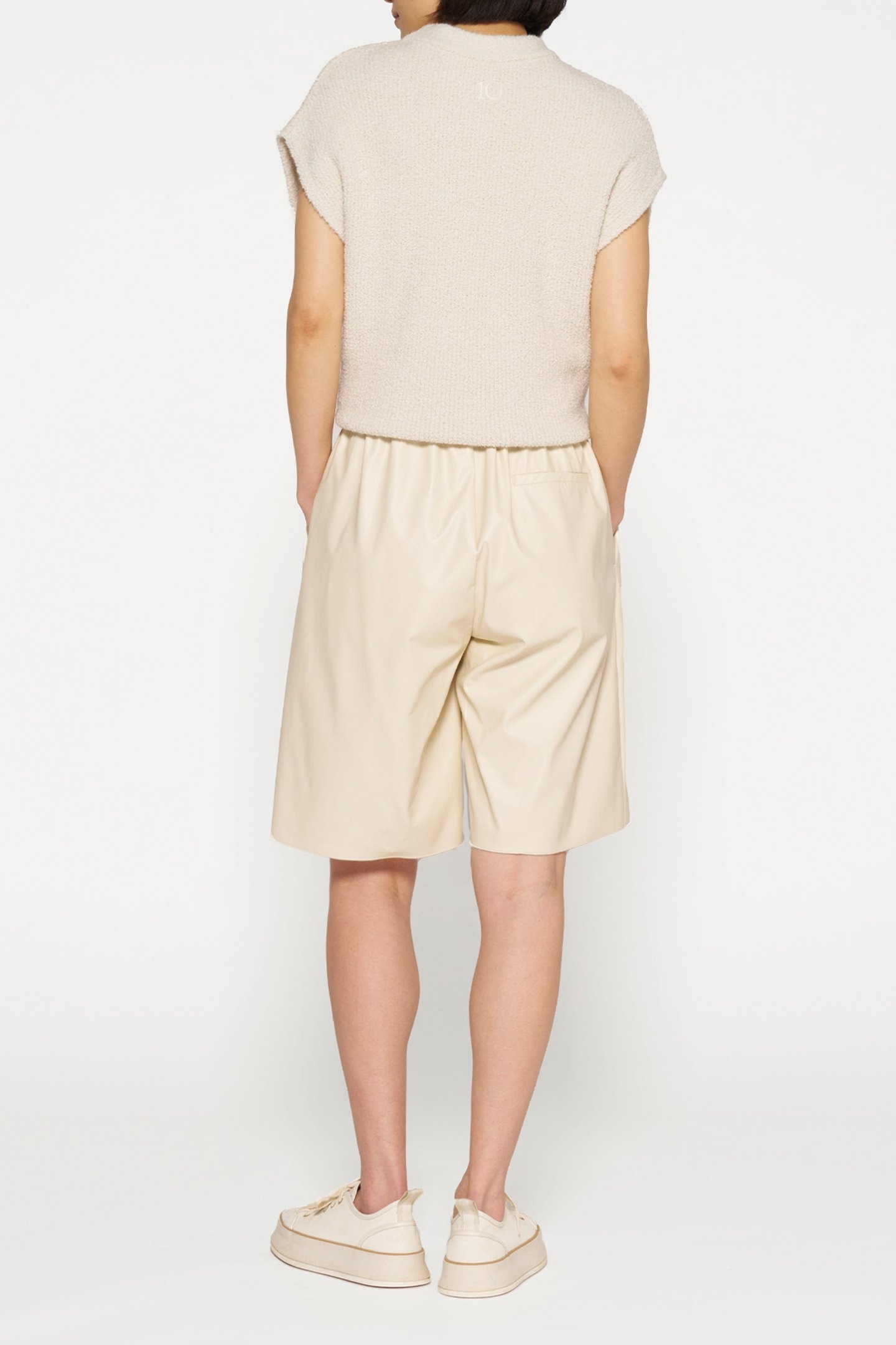 LEATHER LOOK BERMUDA LIGHT SAFARI 3