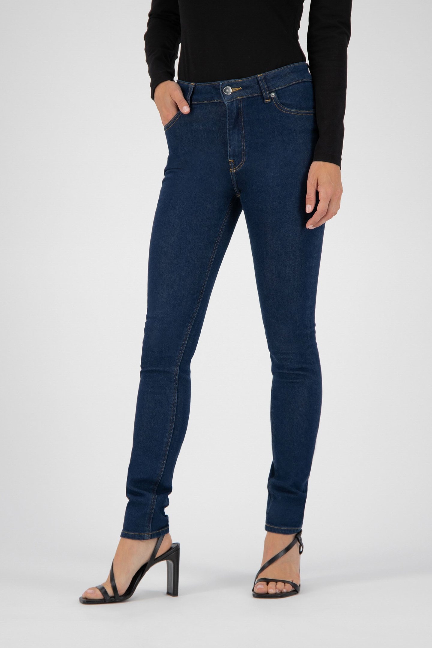 SKINNY HAZEN - STRONG BLUE STRONG BLUE 1