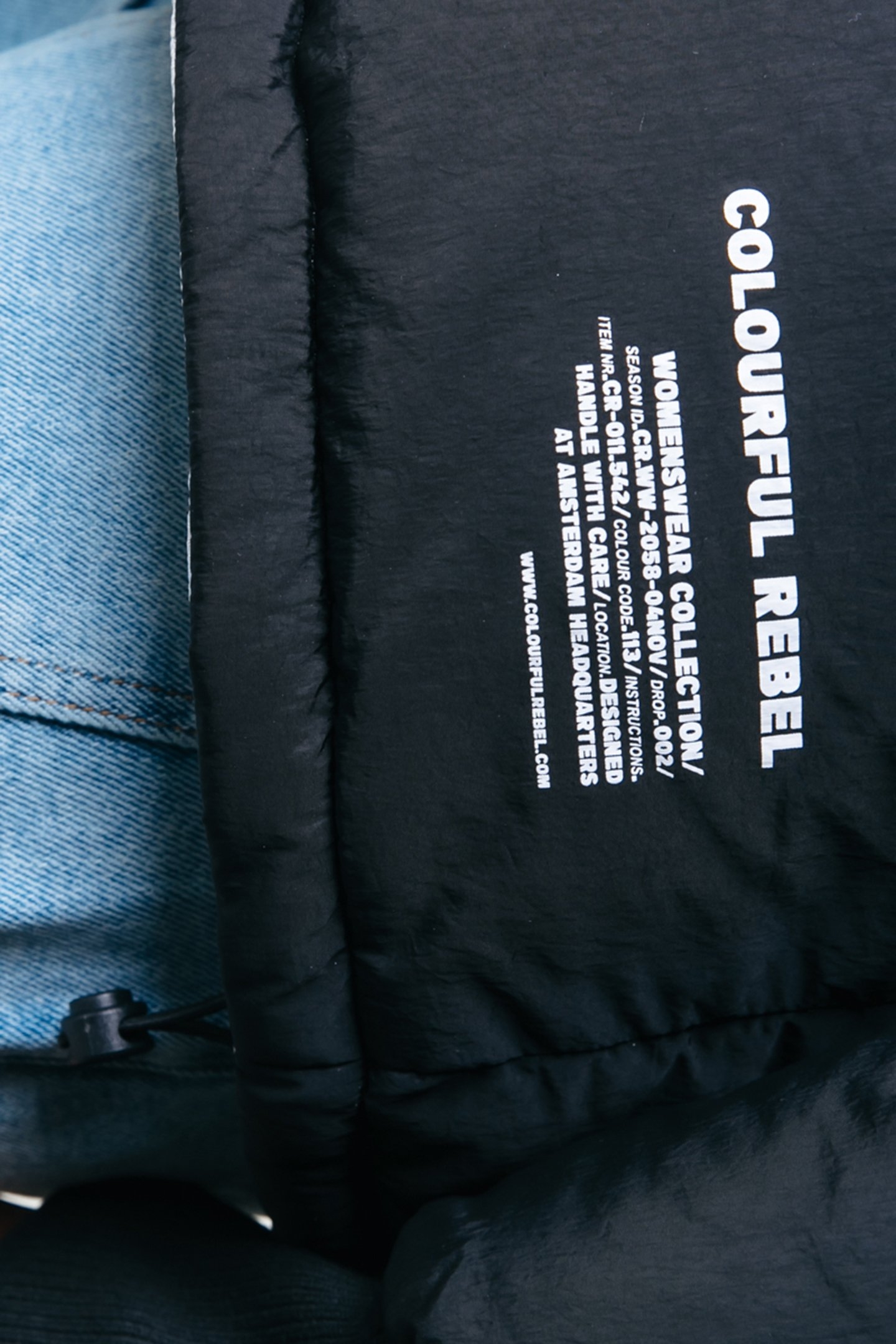 ISADO REVERSIBLE PUFFER JACKET BLACK 7