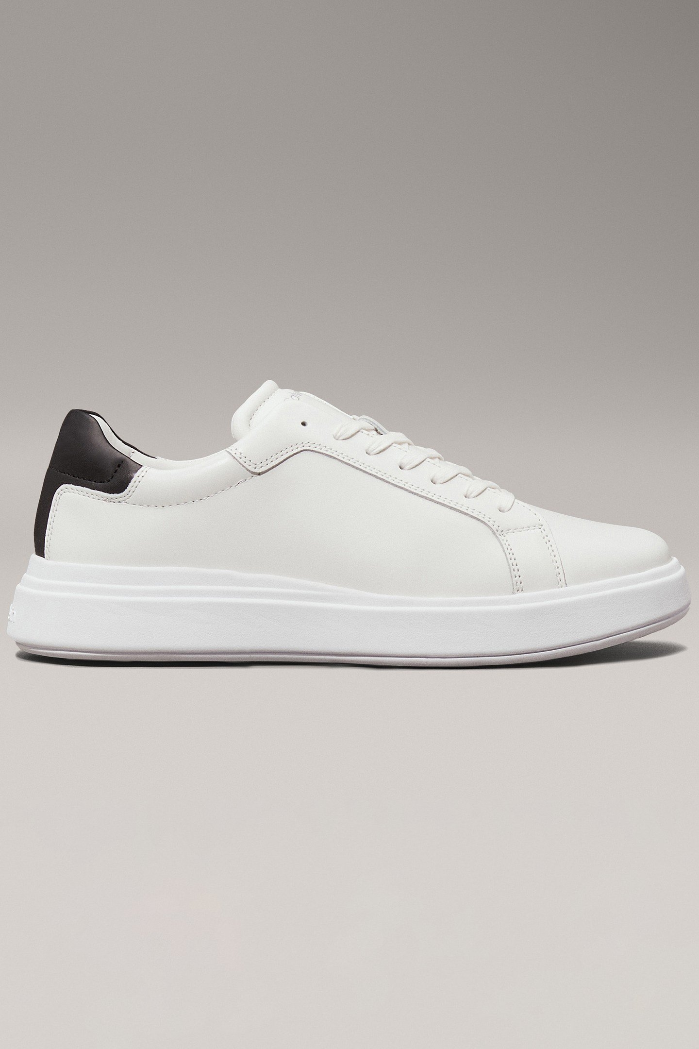 LOW TOP LACE UP LEATHER WHITE/BLACK 1