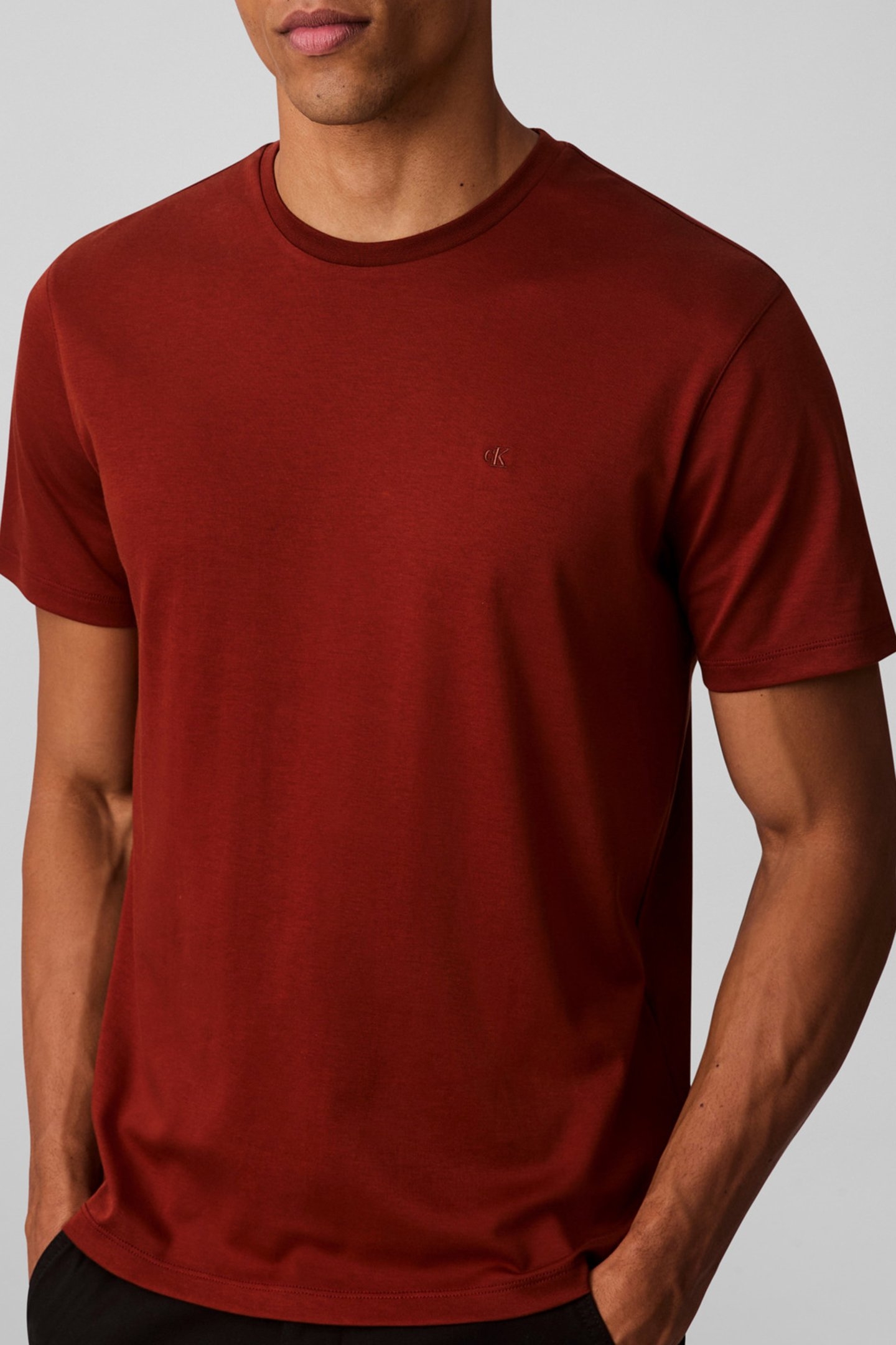 SS SUPIMA CHEST CREWNECK TEE ACADEMIC RED 4