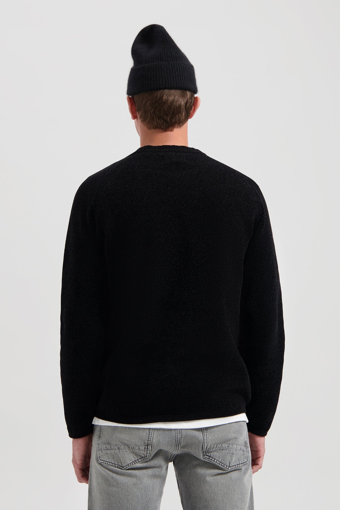 DS_CHENILLE KNIT CREWNECK BLACK 2