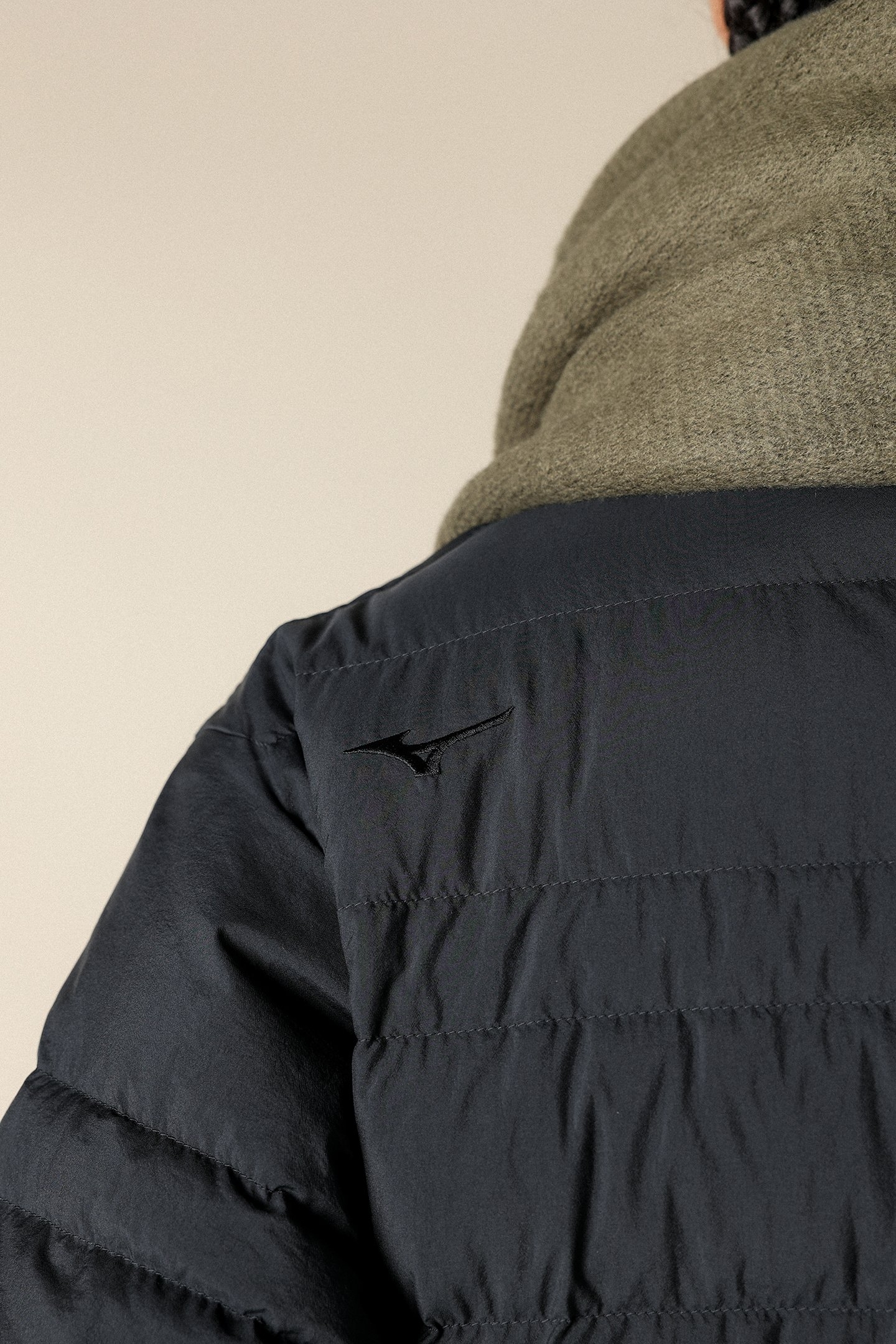 SL BT LIGHTWEIGHT DOWN JACKET UNISEX BLACK 7