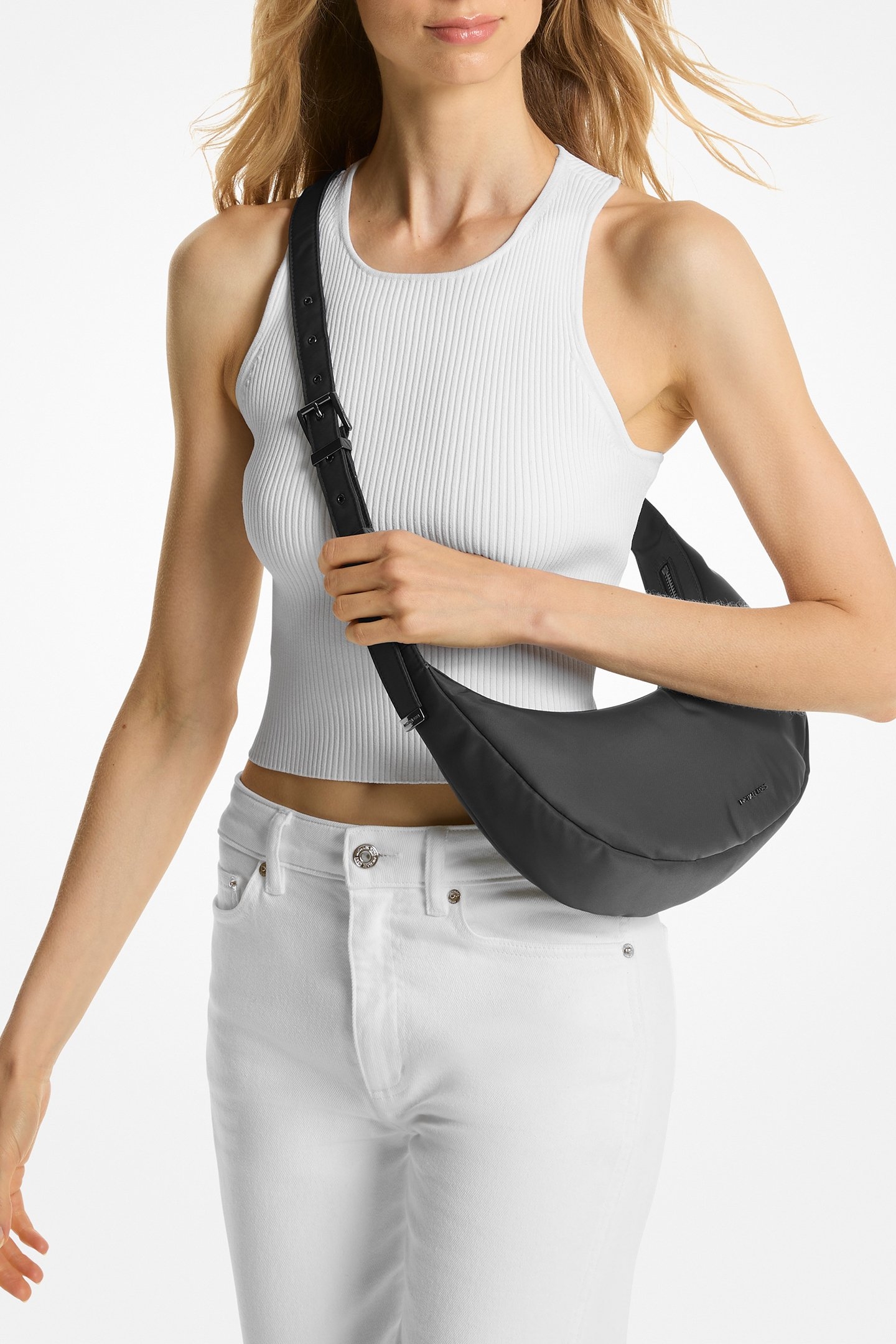 CROSS BODY SLING BAG IN BLACK 2