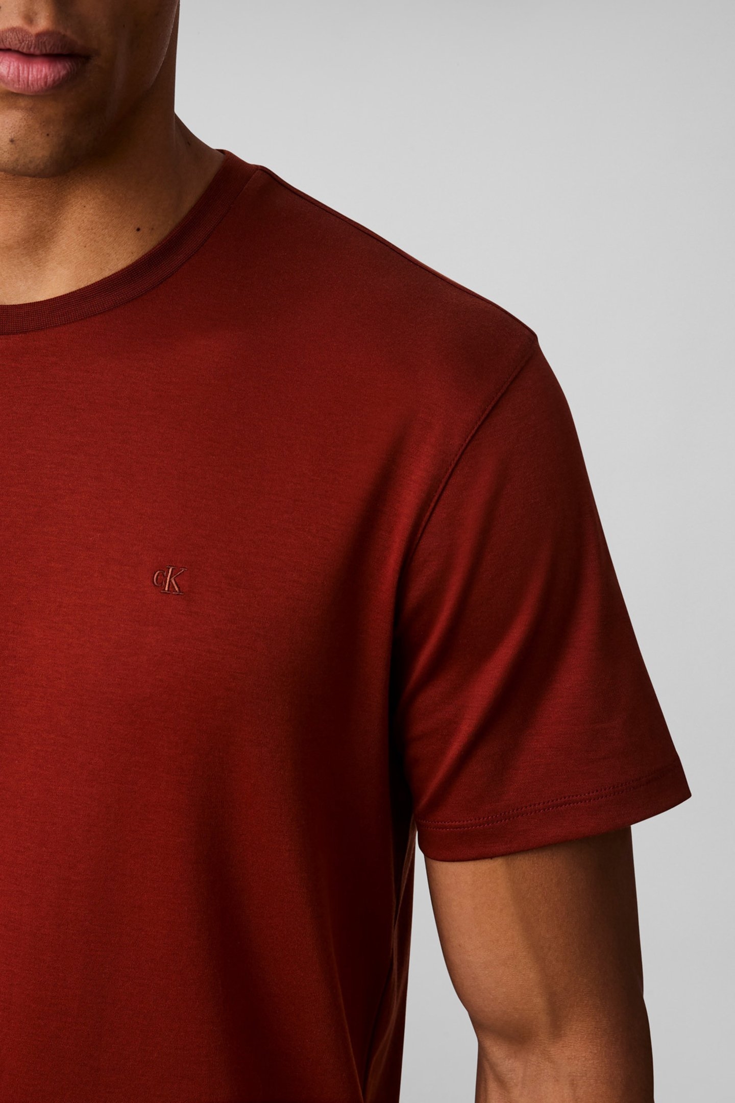 SS SUPIMA CHEST CREWNECK TEE ACADEMIC RED 5