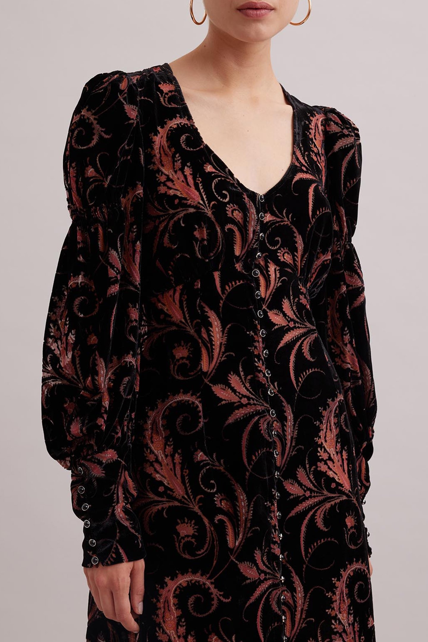 ALBINE ROBE BLACK 6
