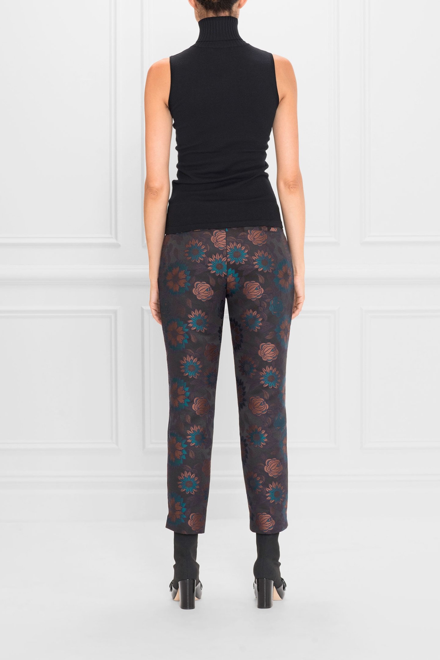 SUMARI PANTALON GARDENGREEN 2