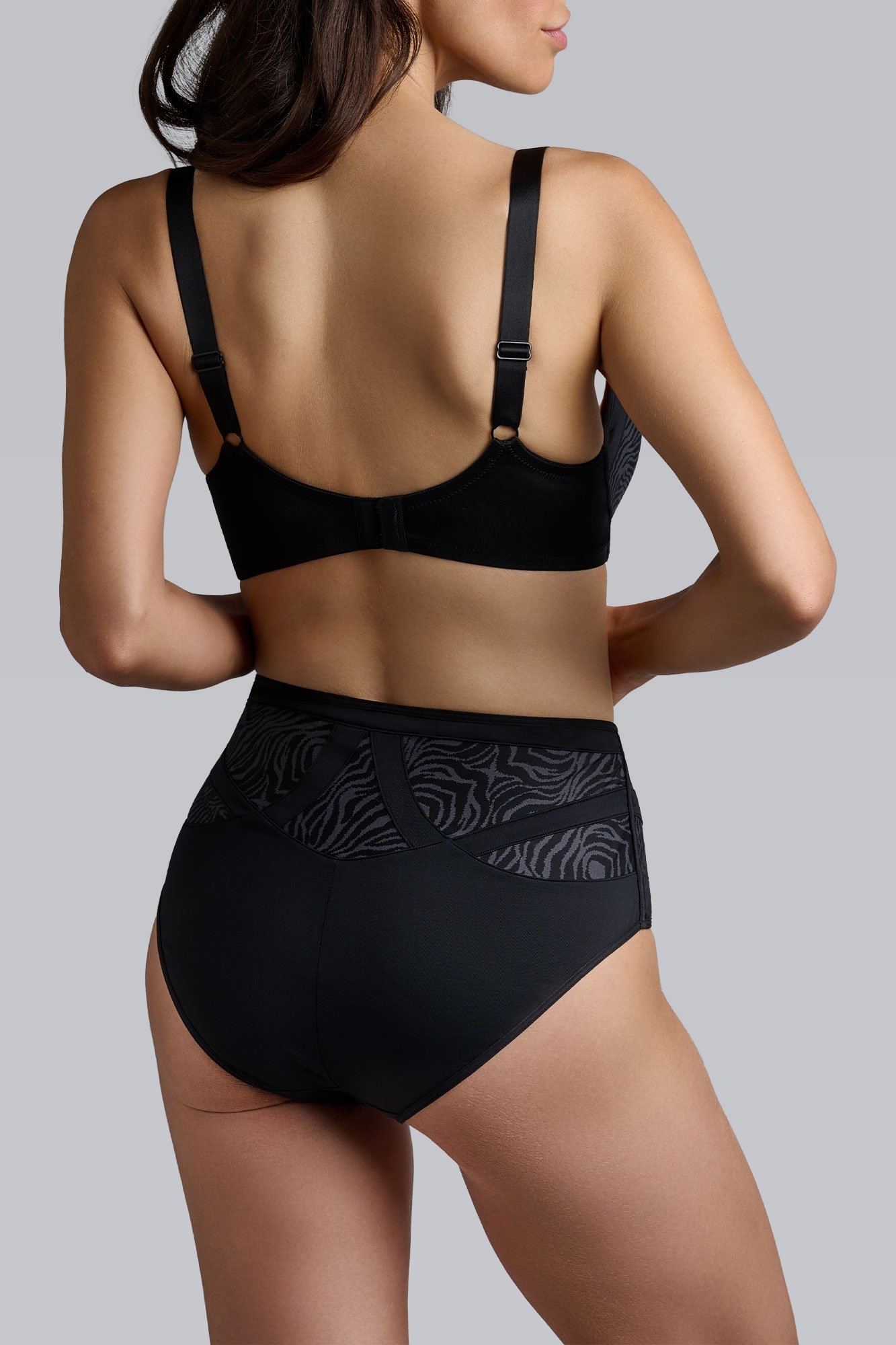 WING POWER BLACK AND GREY 2