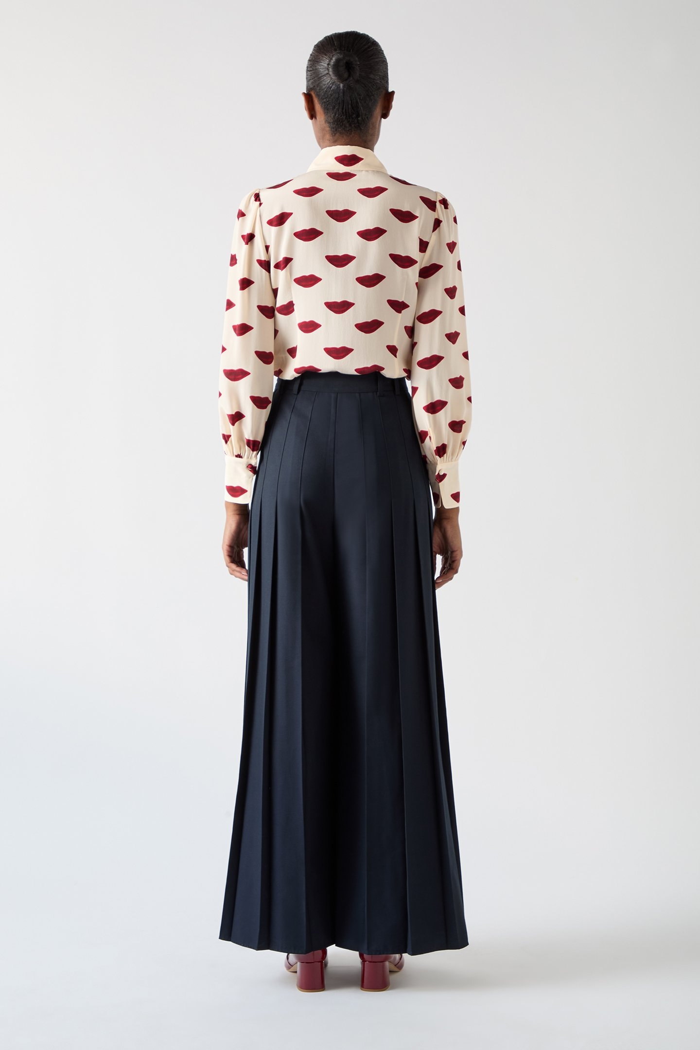 TW SONYA LIPS BLOUSE RED 1