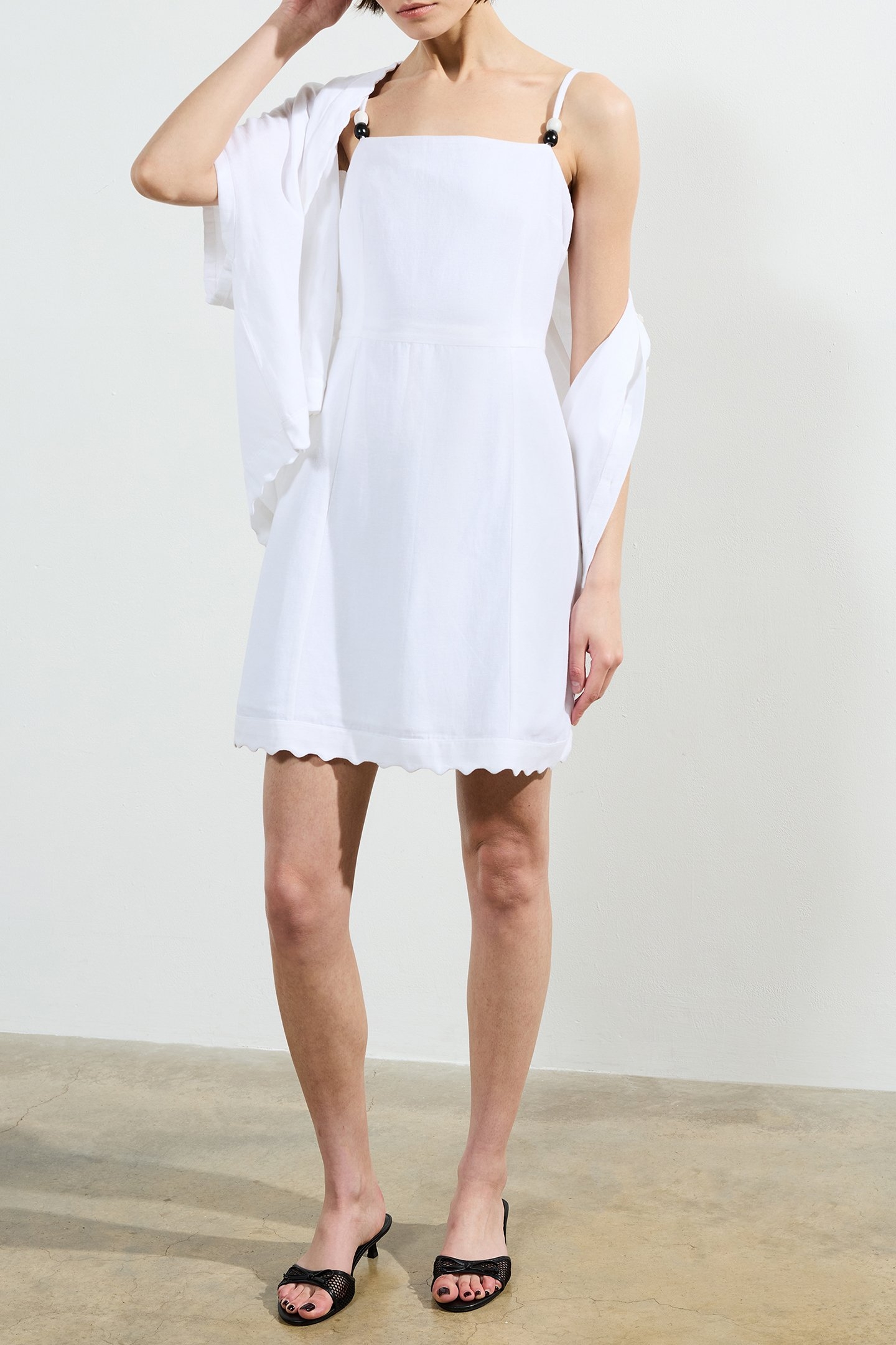 ARIETTE LINEN SCALLOPED MINI LINEN WHITE 2