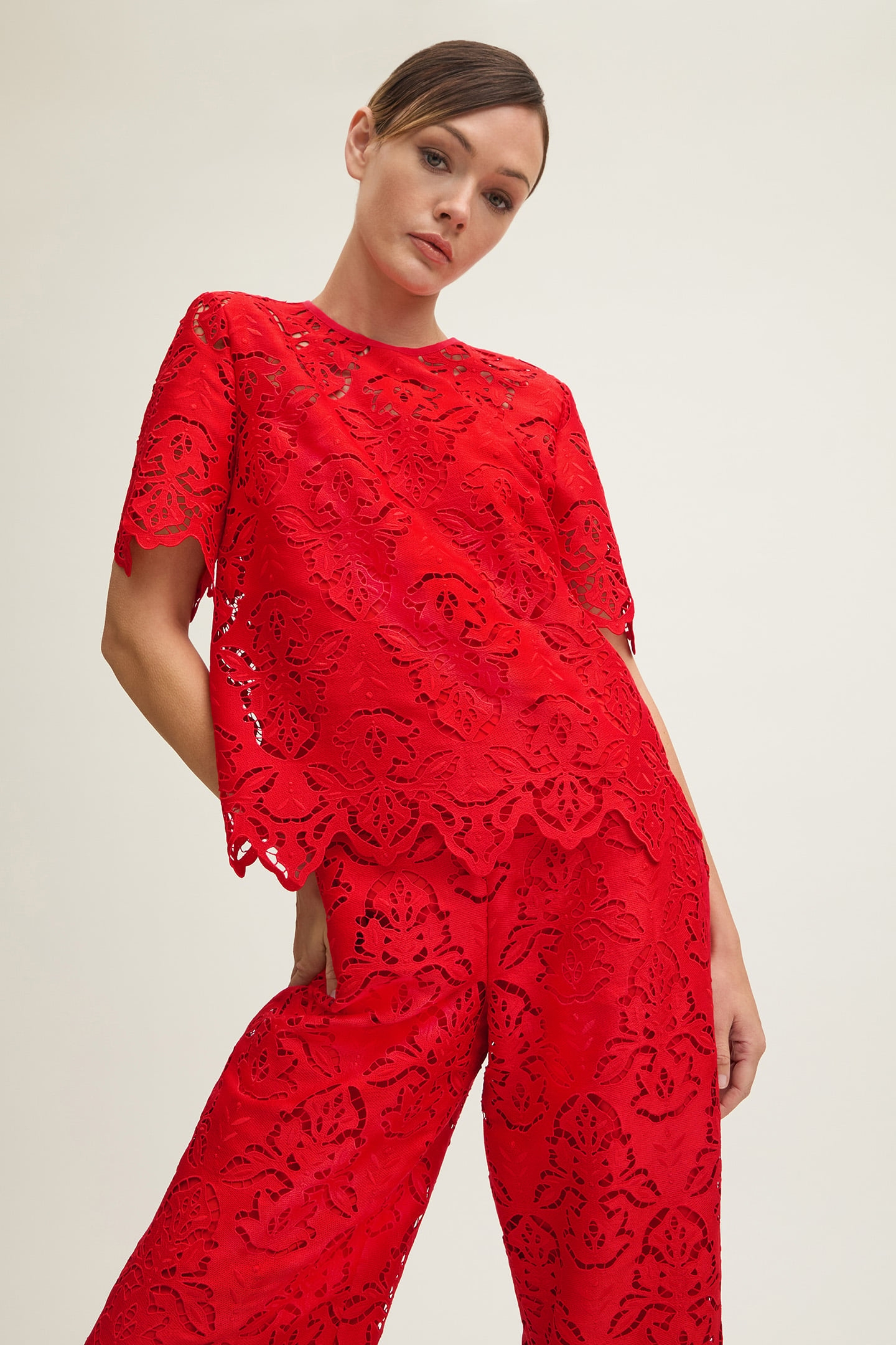 TW GRACE CUTWORK TOP RED 1