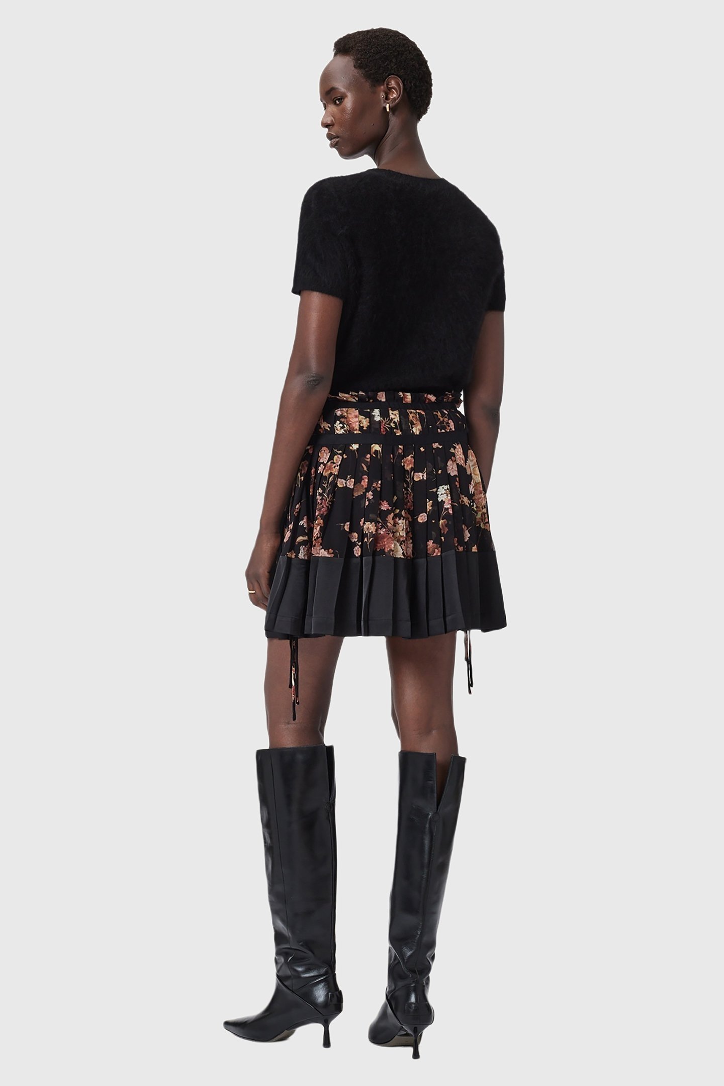 SAFFRON SKIRT ARMADA BLACK 4