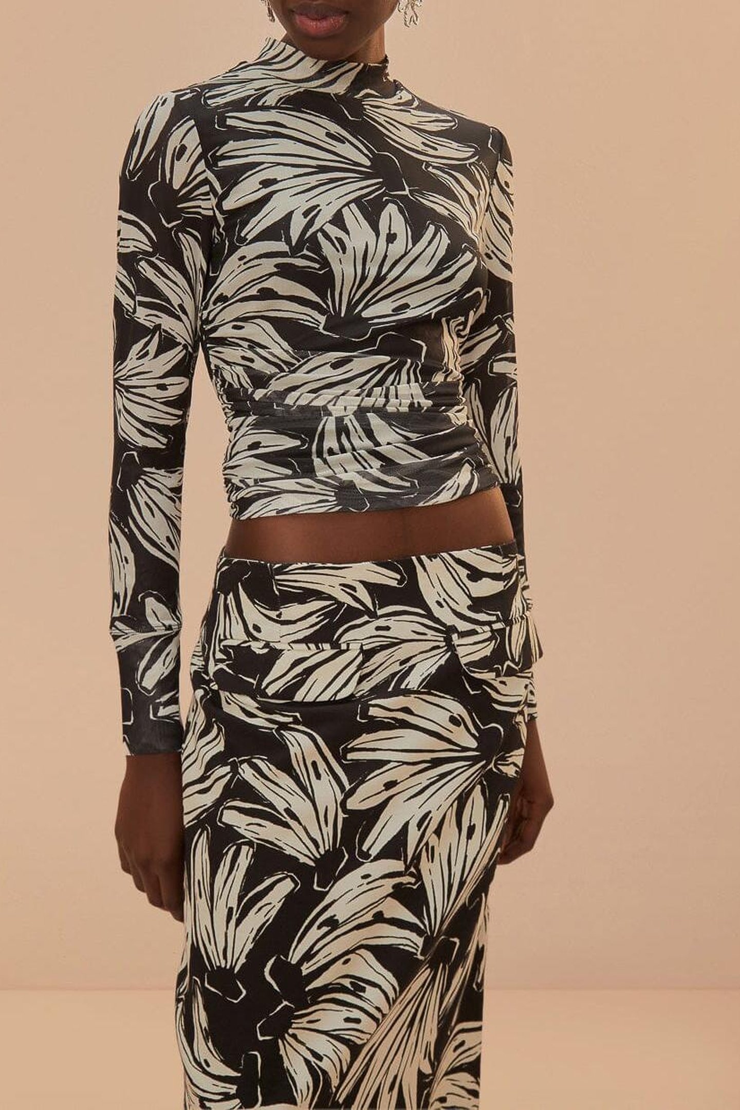 BOSSA BANANA BLACK TULLE BLOUSE 2