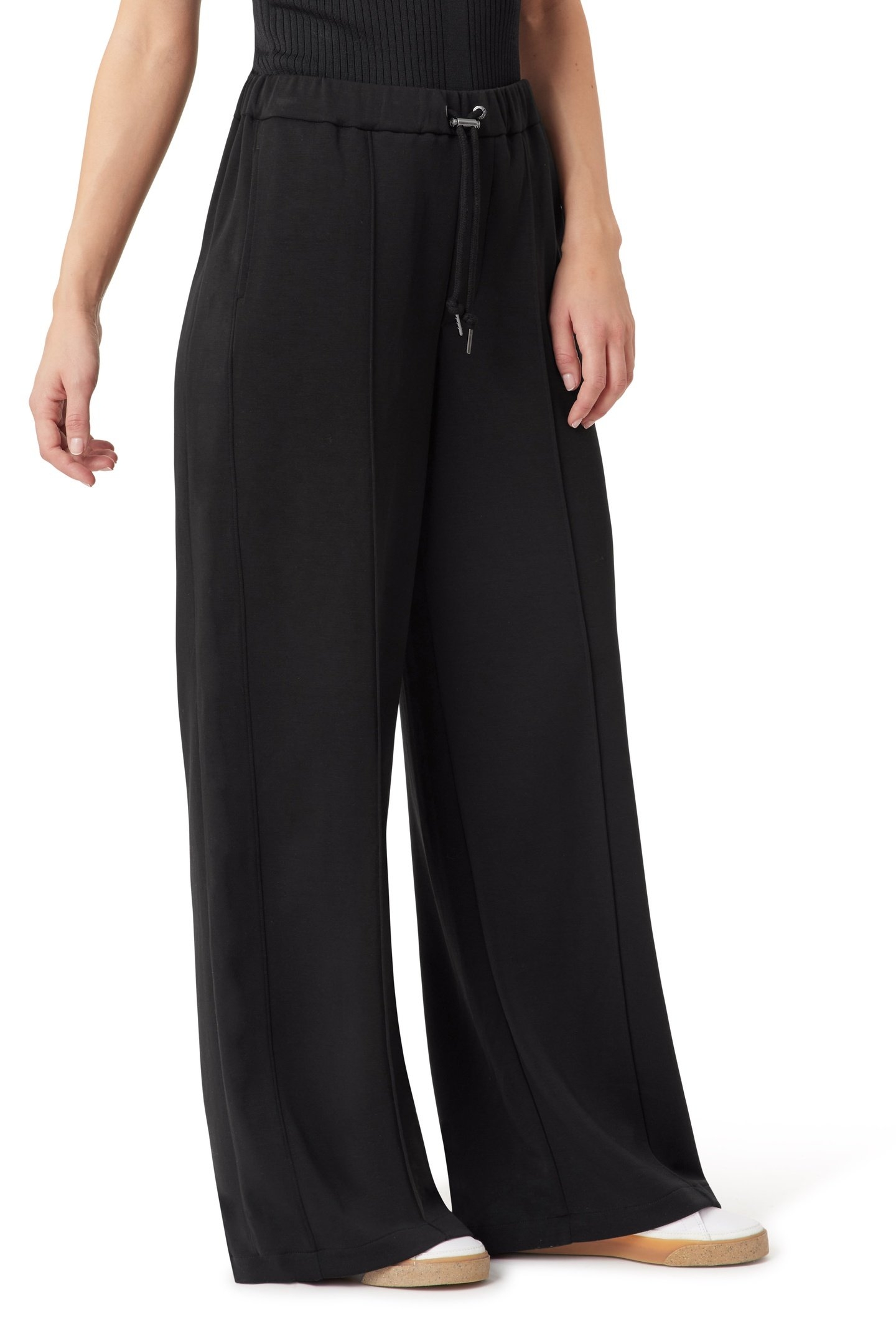 WIDE LEG PULL ON BLACK 2