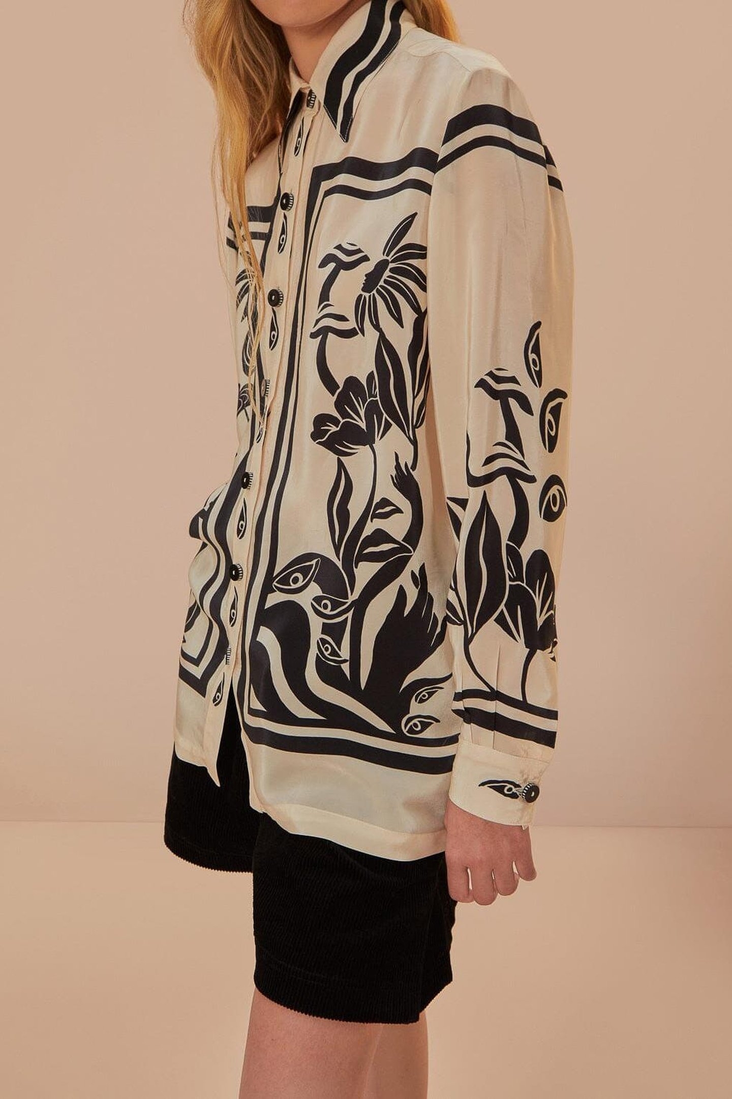 SURREAL GARDEN OFF-WHITE SHIRT 3