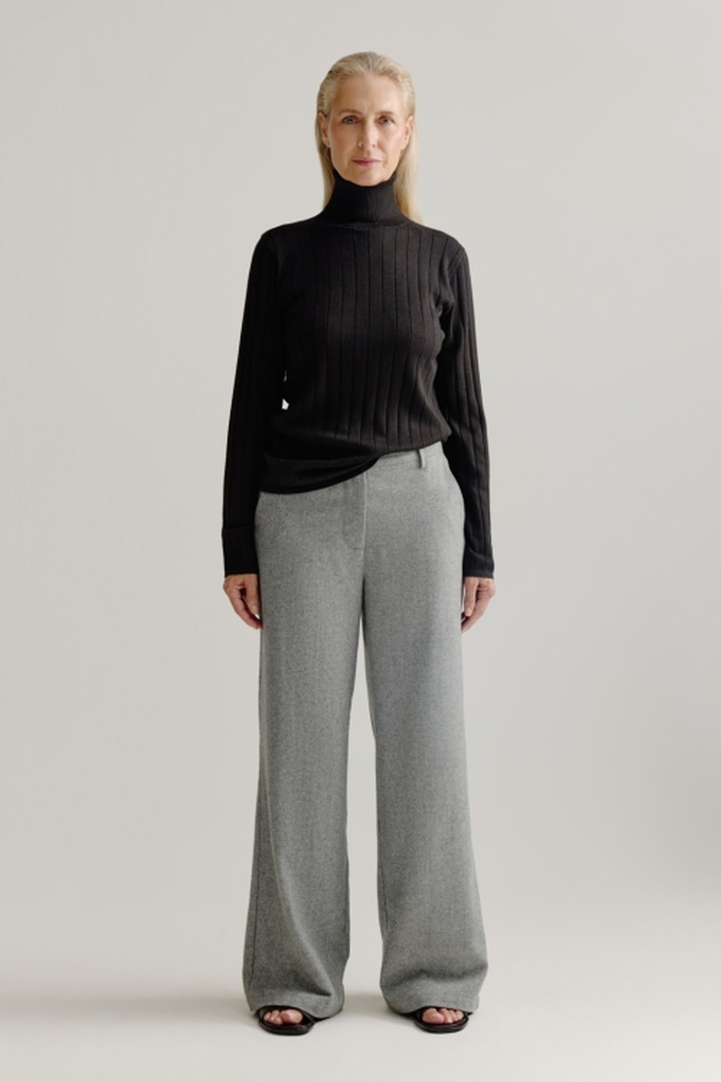 LISELOTTE TURTLE BLACK 1