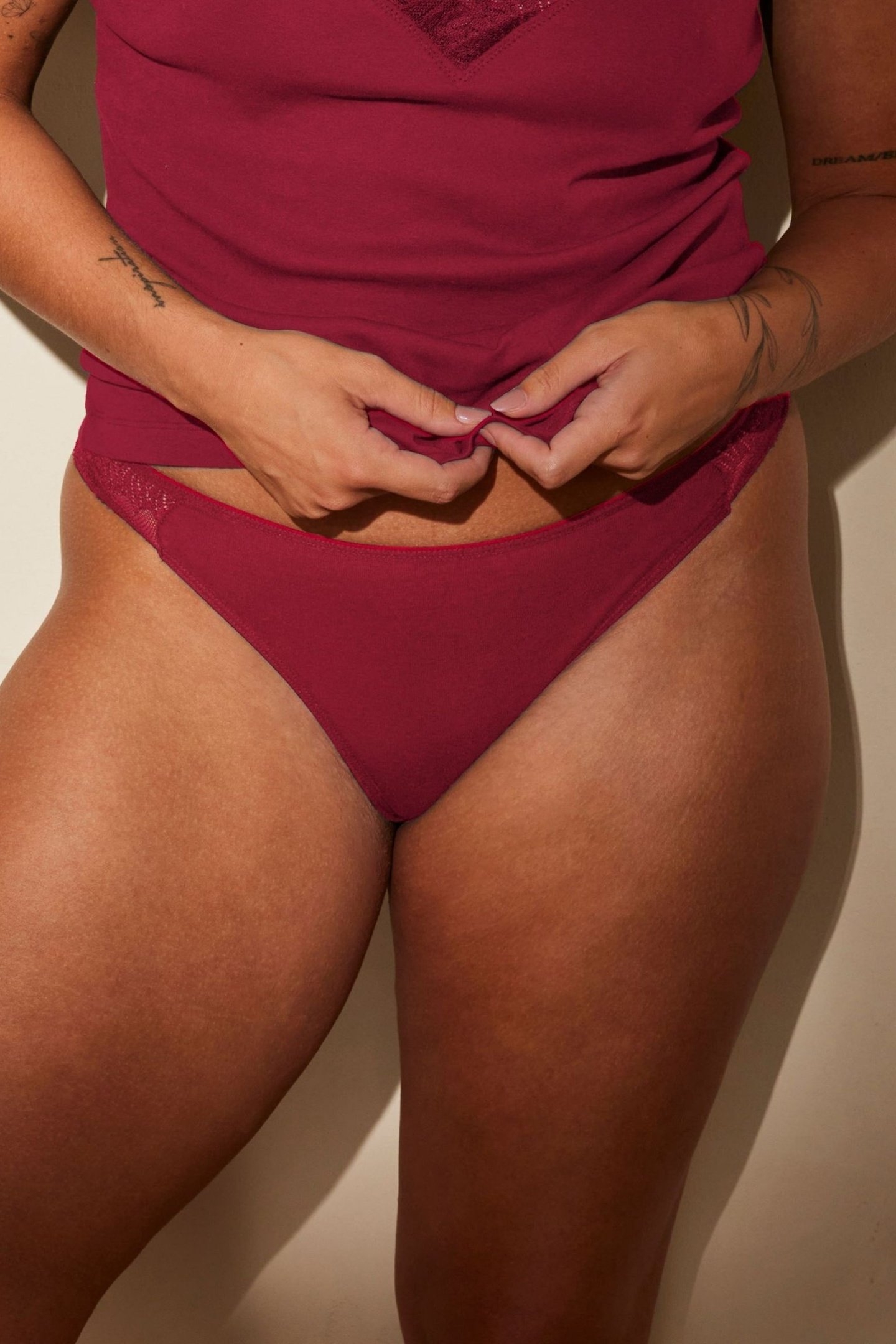 THONG MIRACLE COTTON RHUBARB 1