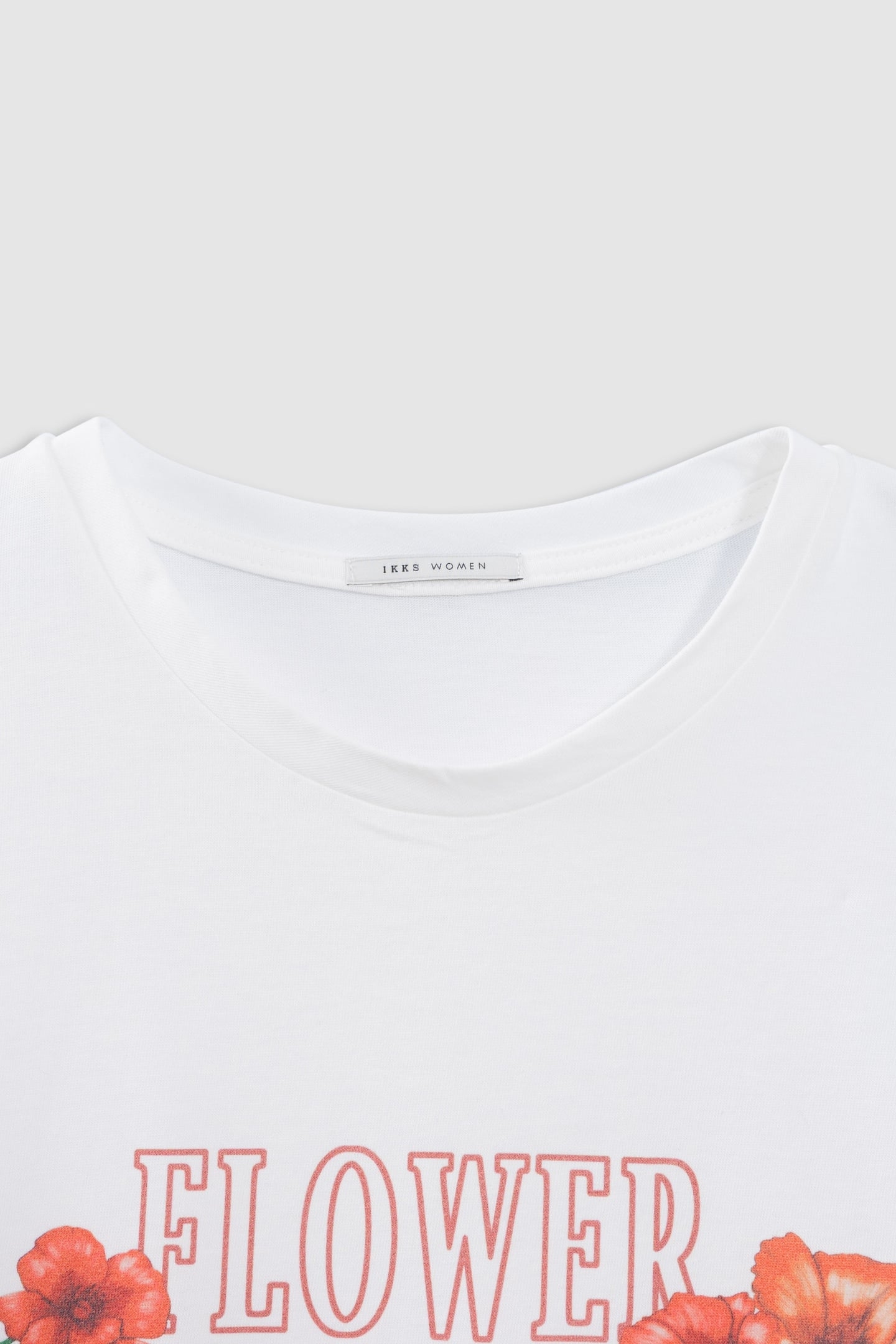 WHITE CREW NECK T-SHIRT WITH FLOWER SLOGAN IMAGE 3