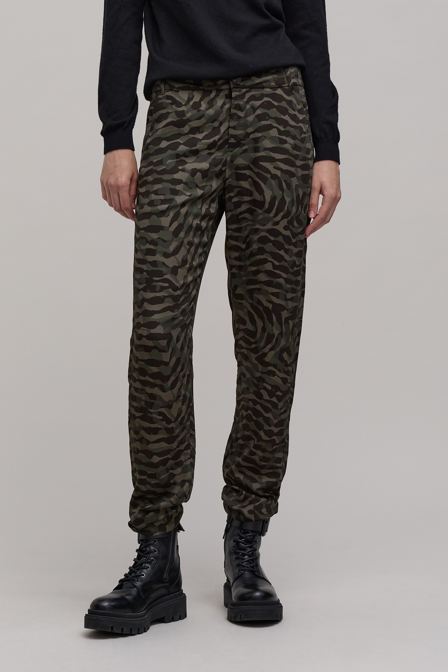 FLOWING KHAKI CAMOUFLAGE PRINT SUIT PANTS 2