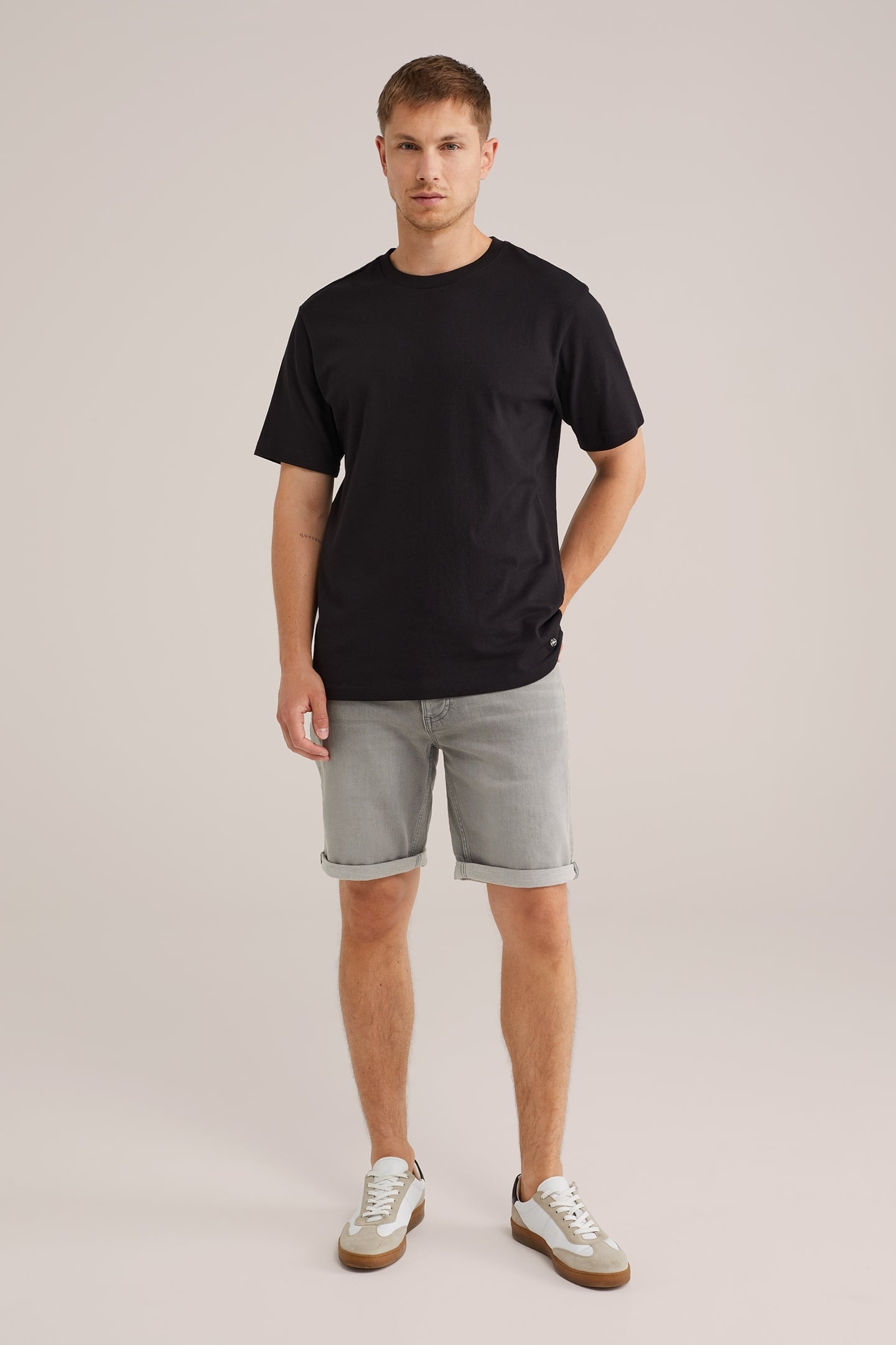 SHORT BLENDED LIGHT GREY 1