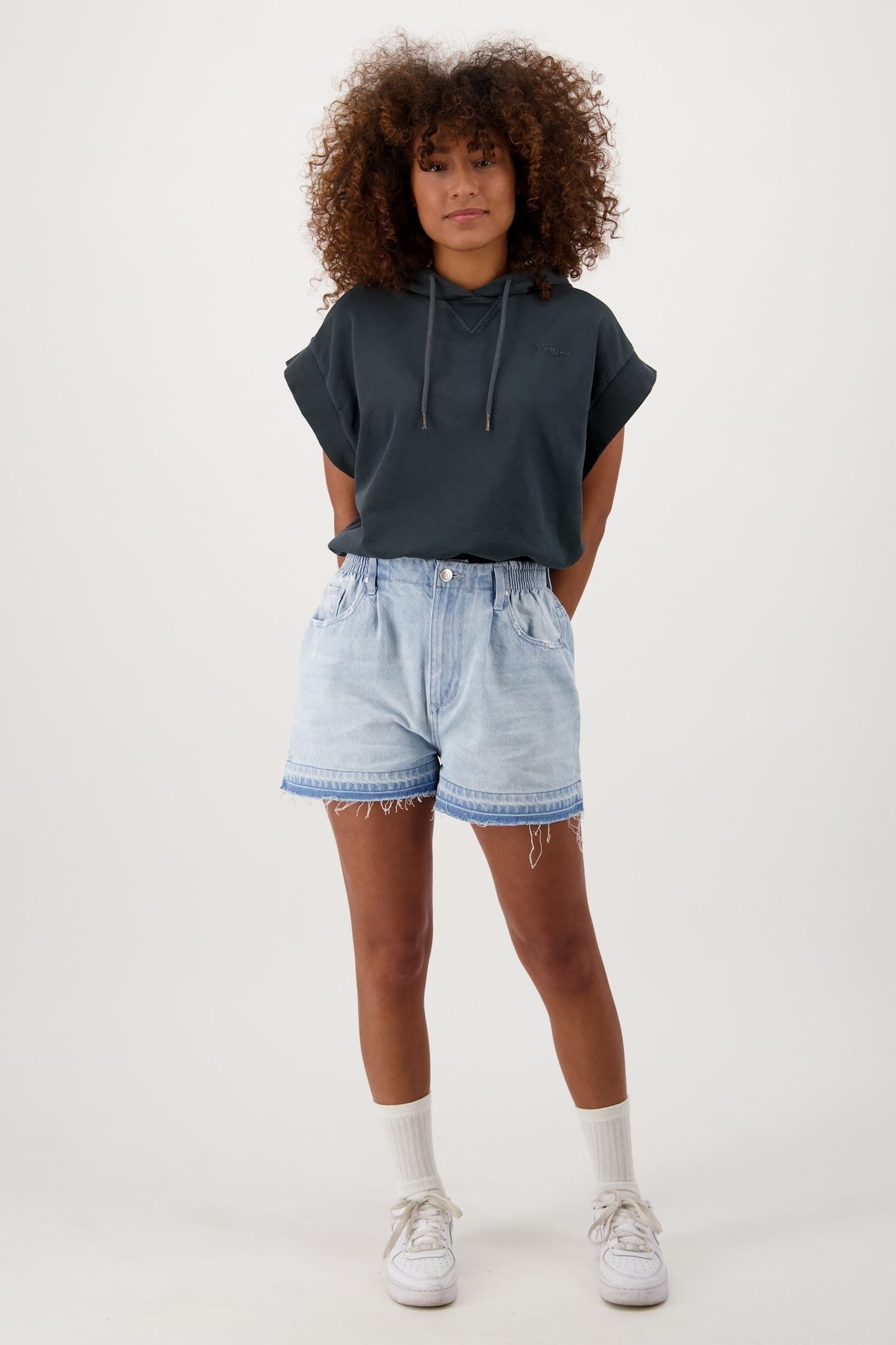 RAINBOW SHORT JEANS LIGHT BLUE STONE 2