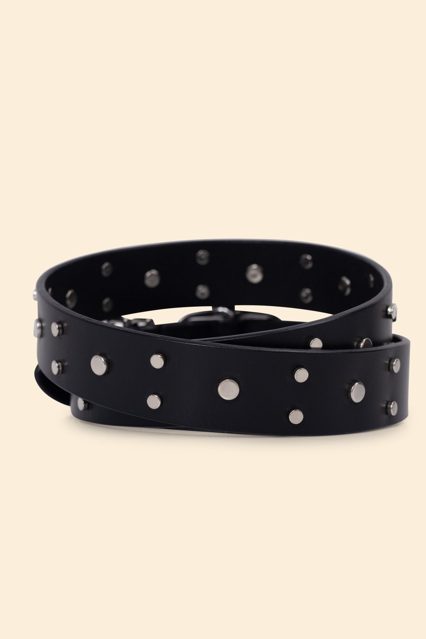 BLACK LEATHER BELT WITH RIVET DETAILS BLACK 3