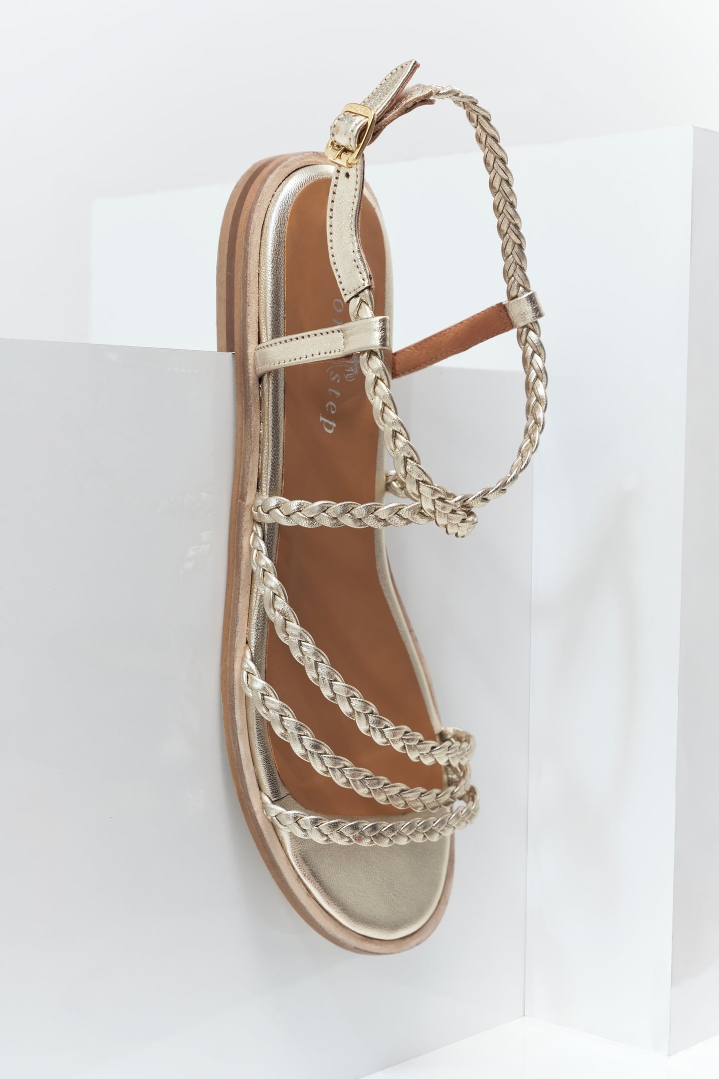 O.FIRMA - GOLDEN LEATHER SANDALS WITH BRAIDED STRAPS 1
