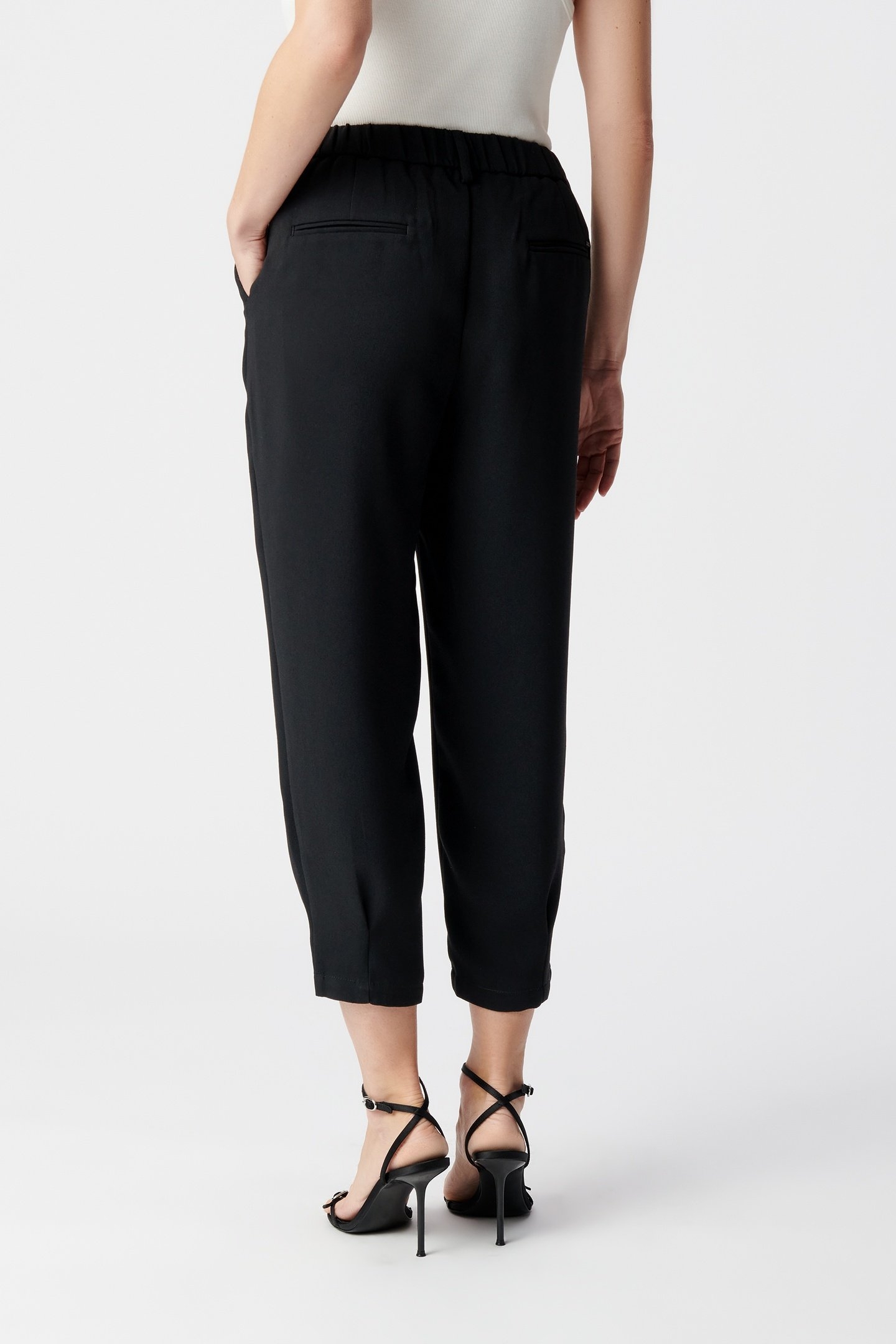 BLACK STRAIGHT-LEG PANTS 4