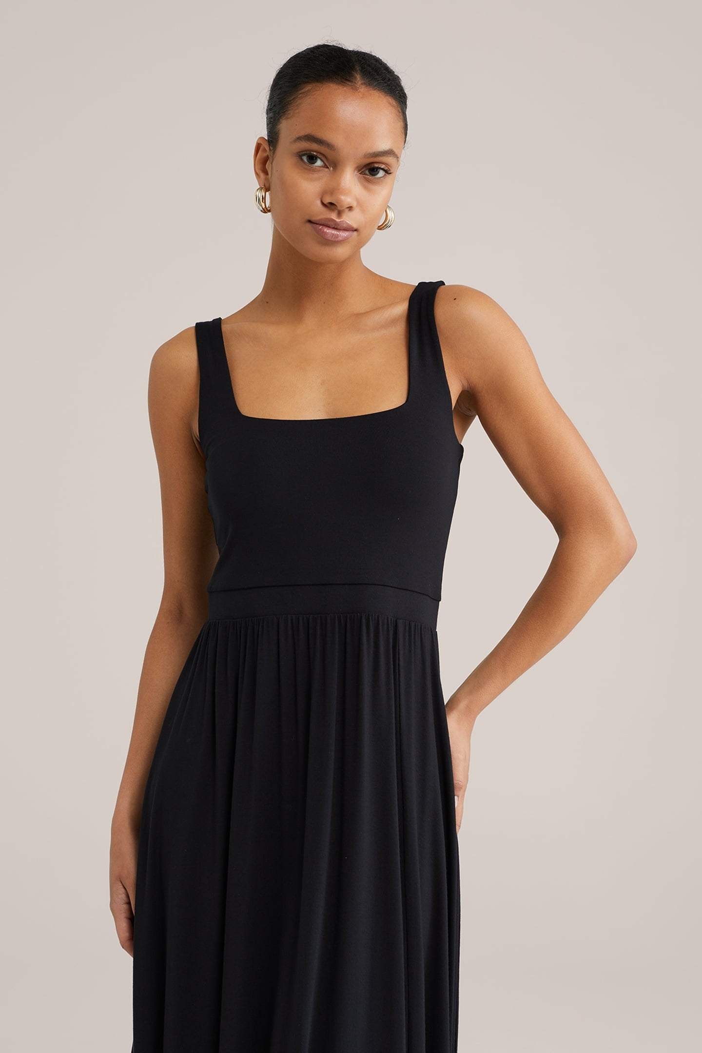 DRESS MID LENGTH BLACK 1