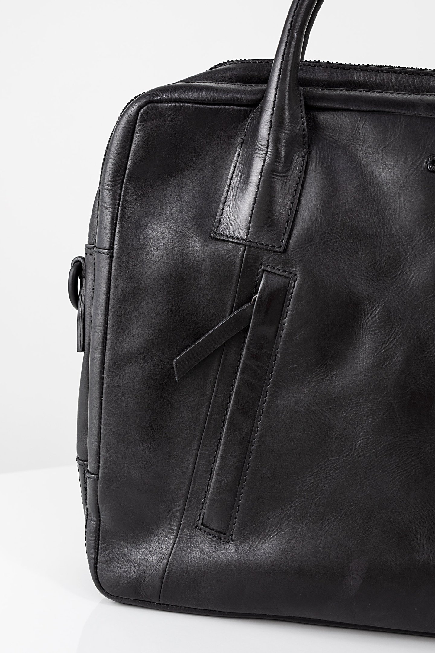 BLACK LEATHER BAG 3