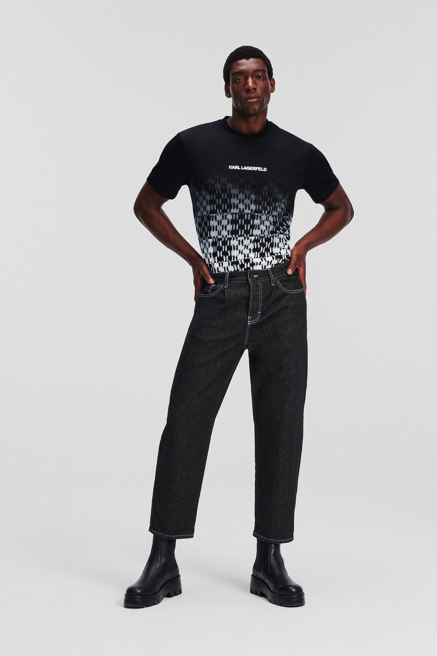 BLACK DENIM TAPERED DENIM PANTS 1