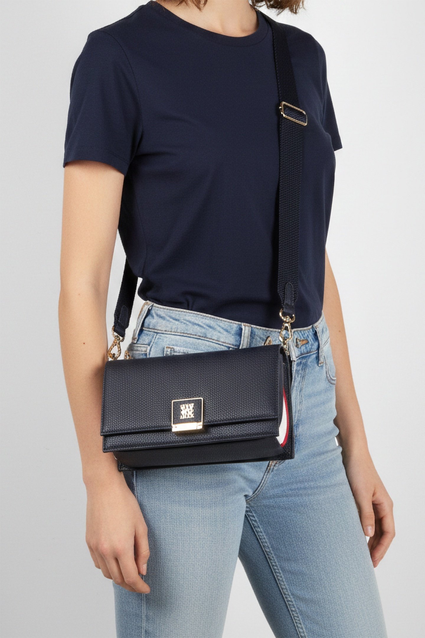 HER MED CROSSOVER SPACE BLUE 1