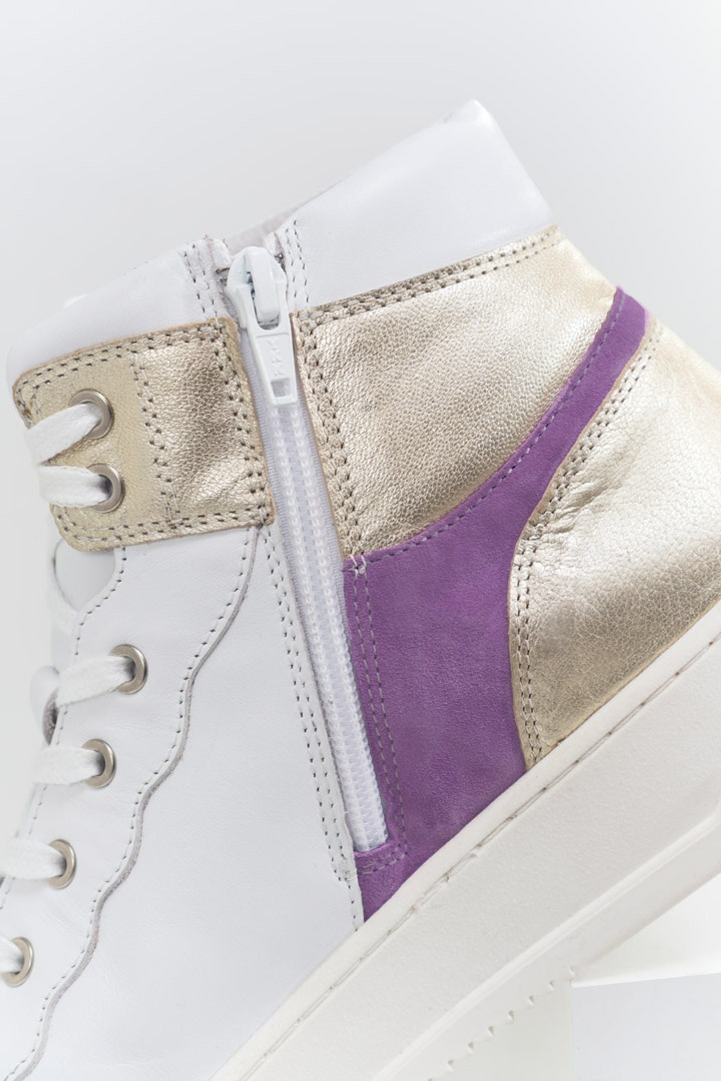 O.QUEEN - WHITE, PURPLE, GOLD LEATHER SNEAKERS 6