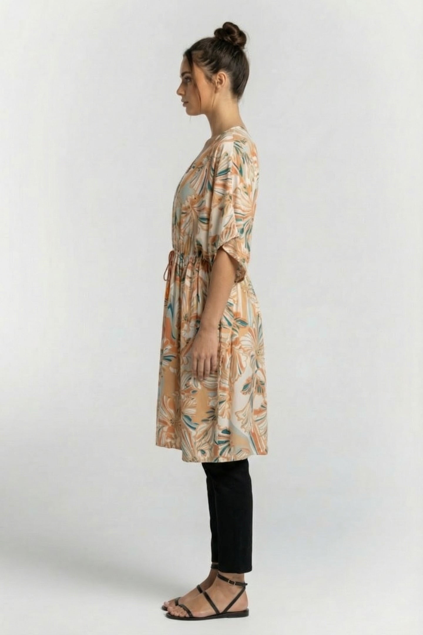 KAFTAN YASSINA IN OFFWHITE WITH MARITIMO PRINT 3