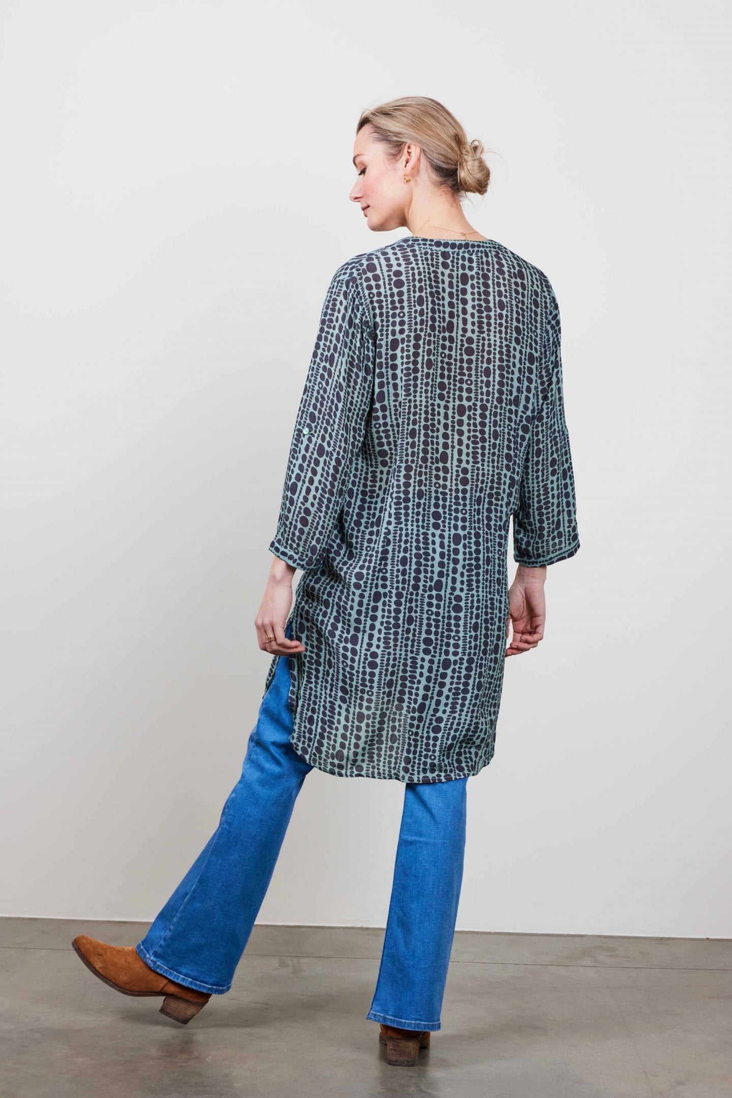 TUNIC CHILL IN GRANITE GREEN WITH DOTS IN A ROW PRINT 5