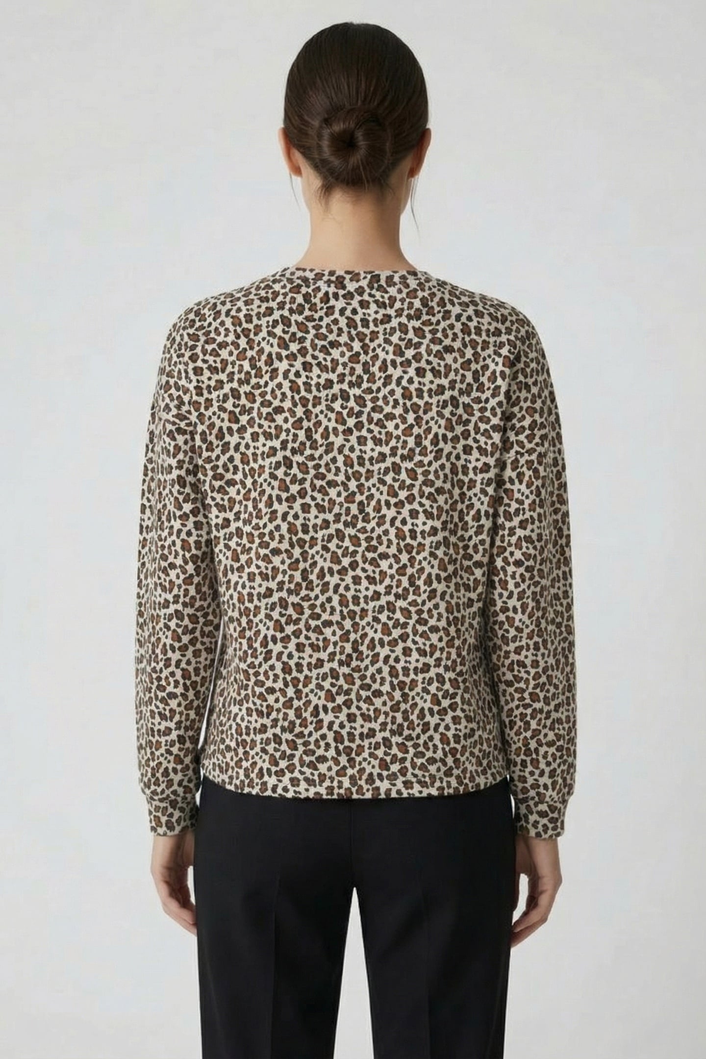 MERAKI - BLACK ORGANIC COTTON SWEATSHIRT WITH GOLDEN MESSAGE 2