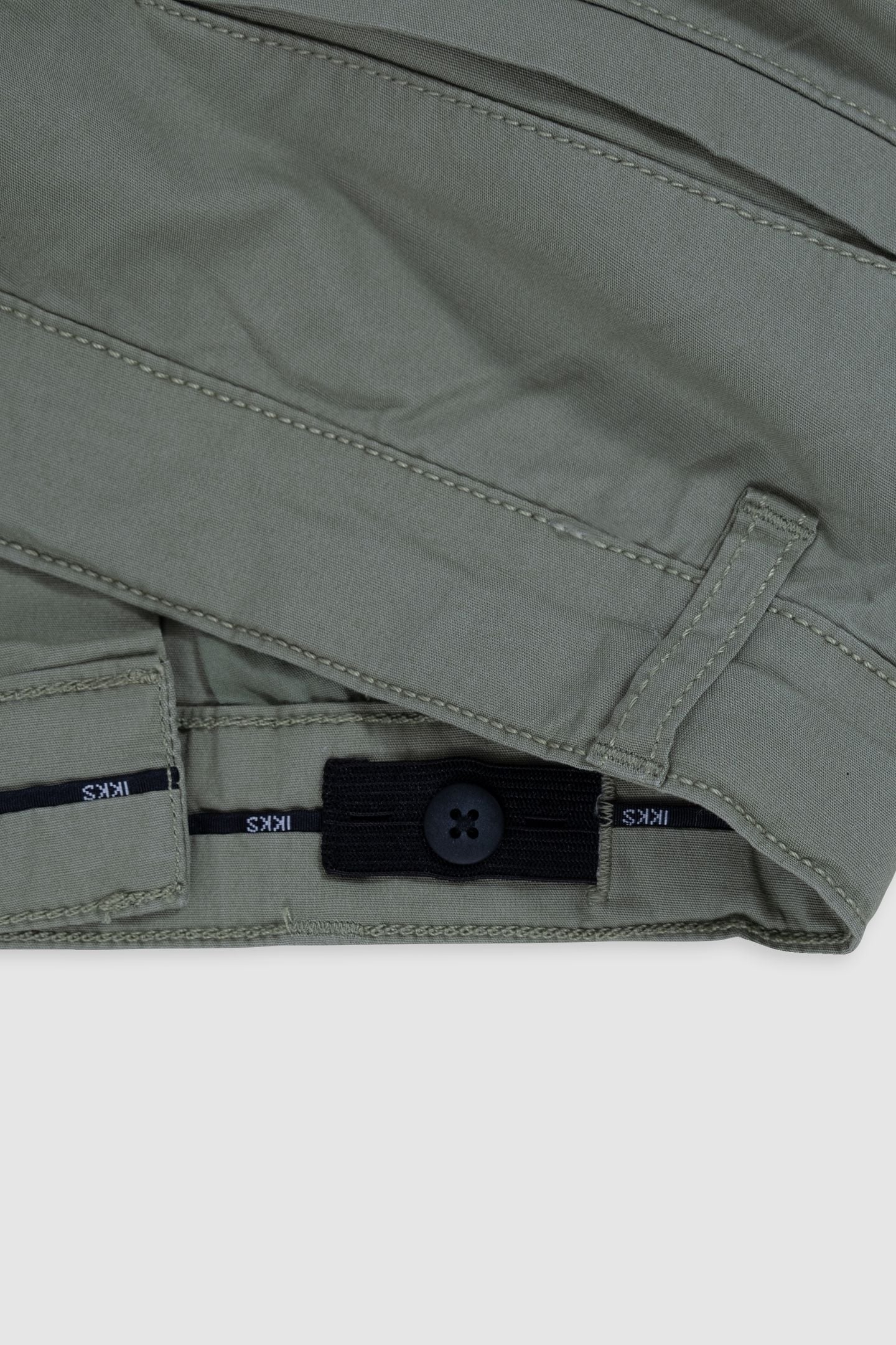 BATTLE KHAKI CARGO PANTS WITH ZIP POCKET 5