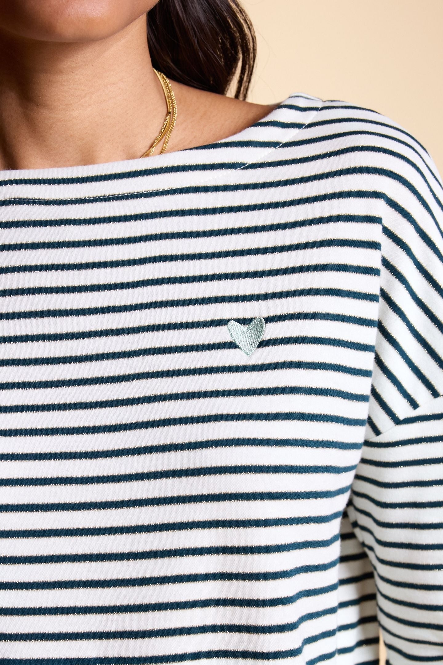 ECRU, NAVY, GOLD STRIPED T-SHIRT, EMBROIDERED HEART ECRU 5