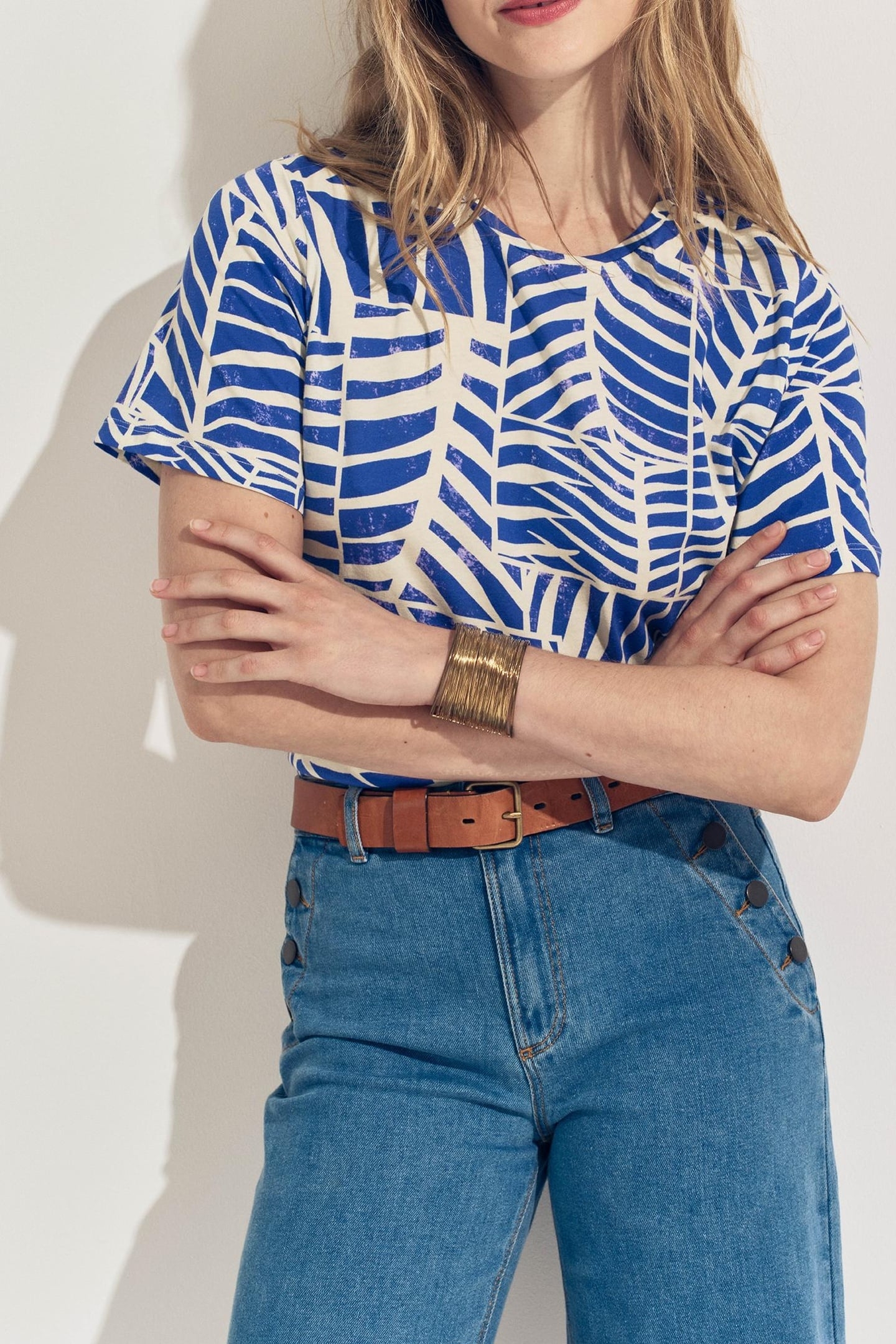 ECRU JACQUARD T-SHIRT WITH FOAM PATTERN 1