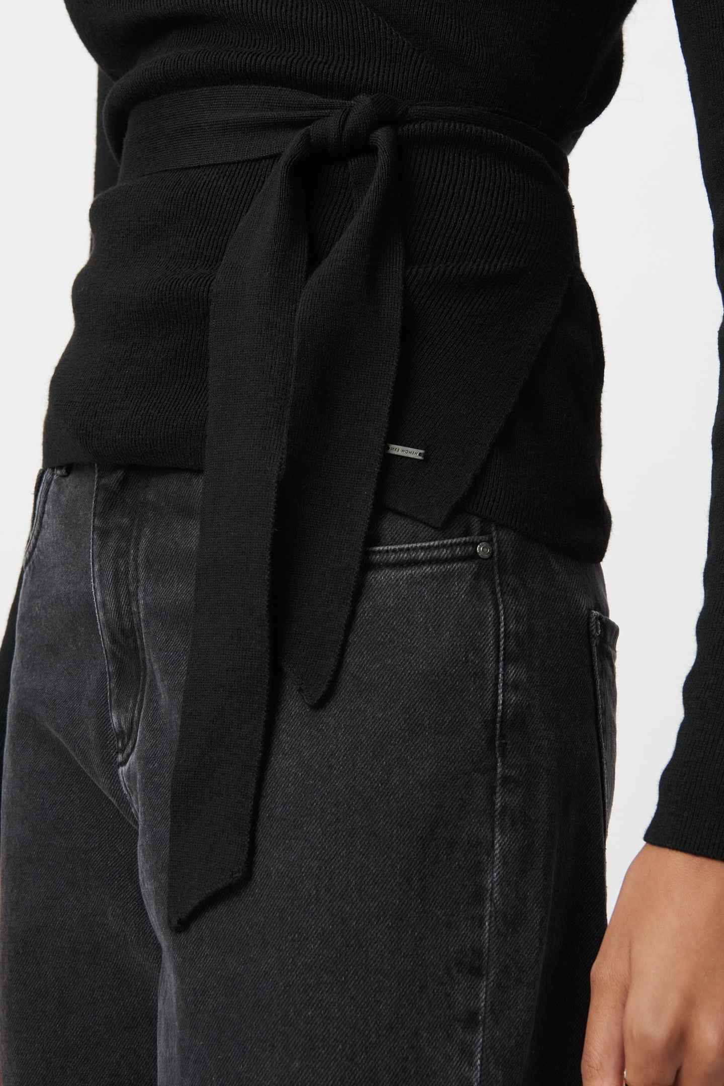 BLACK BELTED WRAP-AROUND SWEATER 4