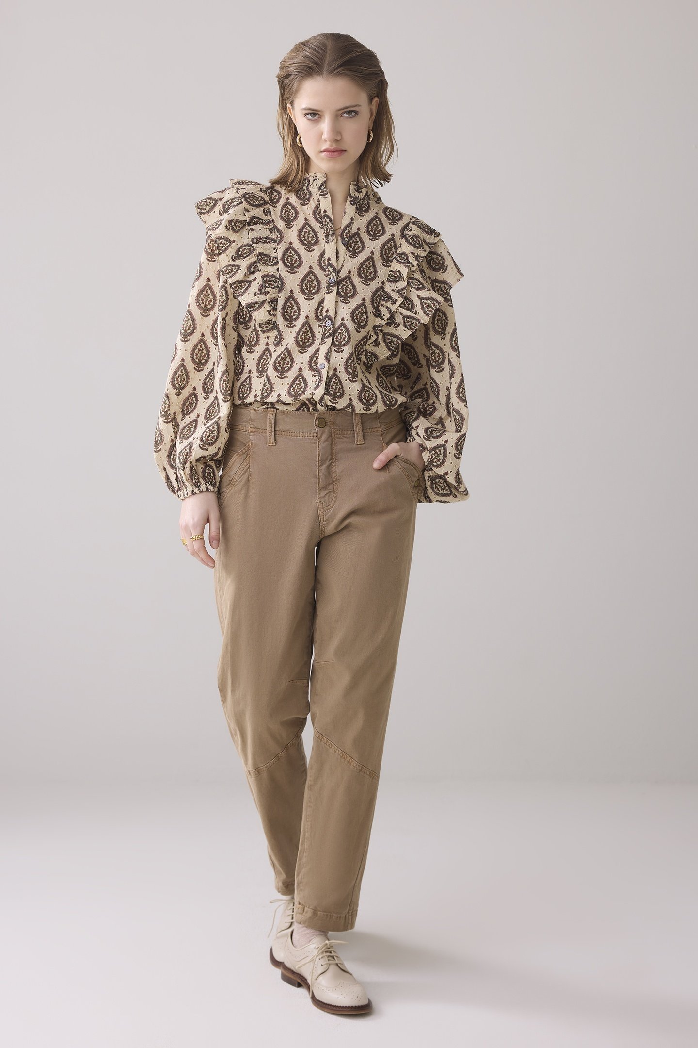 LONGSLEEVE BLOUSE PRINT BRODERY PEBBLE BEIGE 1