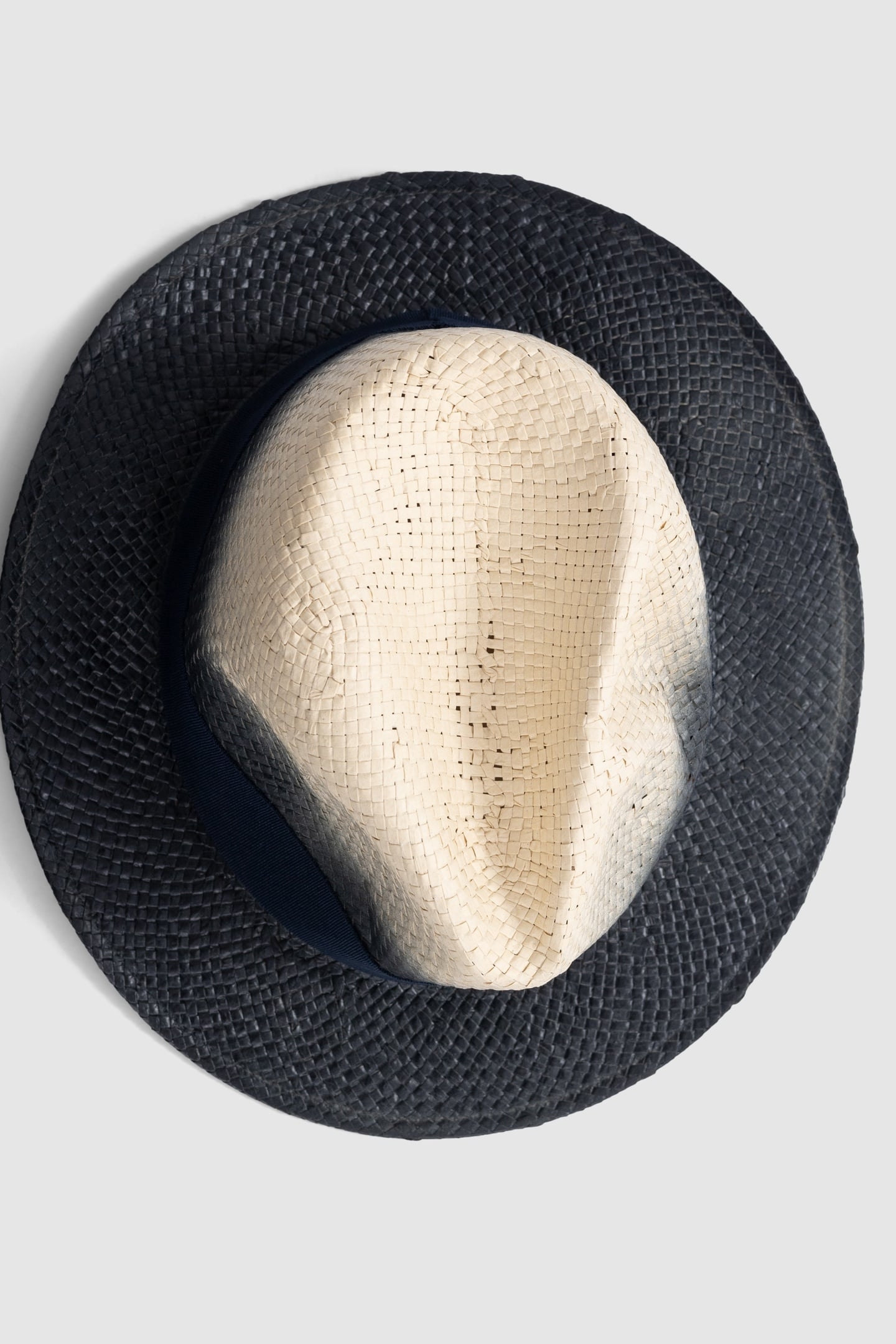 DEEP DYE EFFECT BEIGE AND NAVY HAT 4