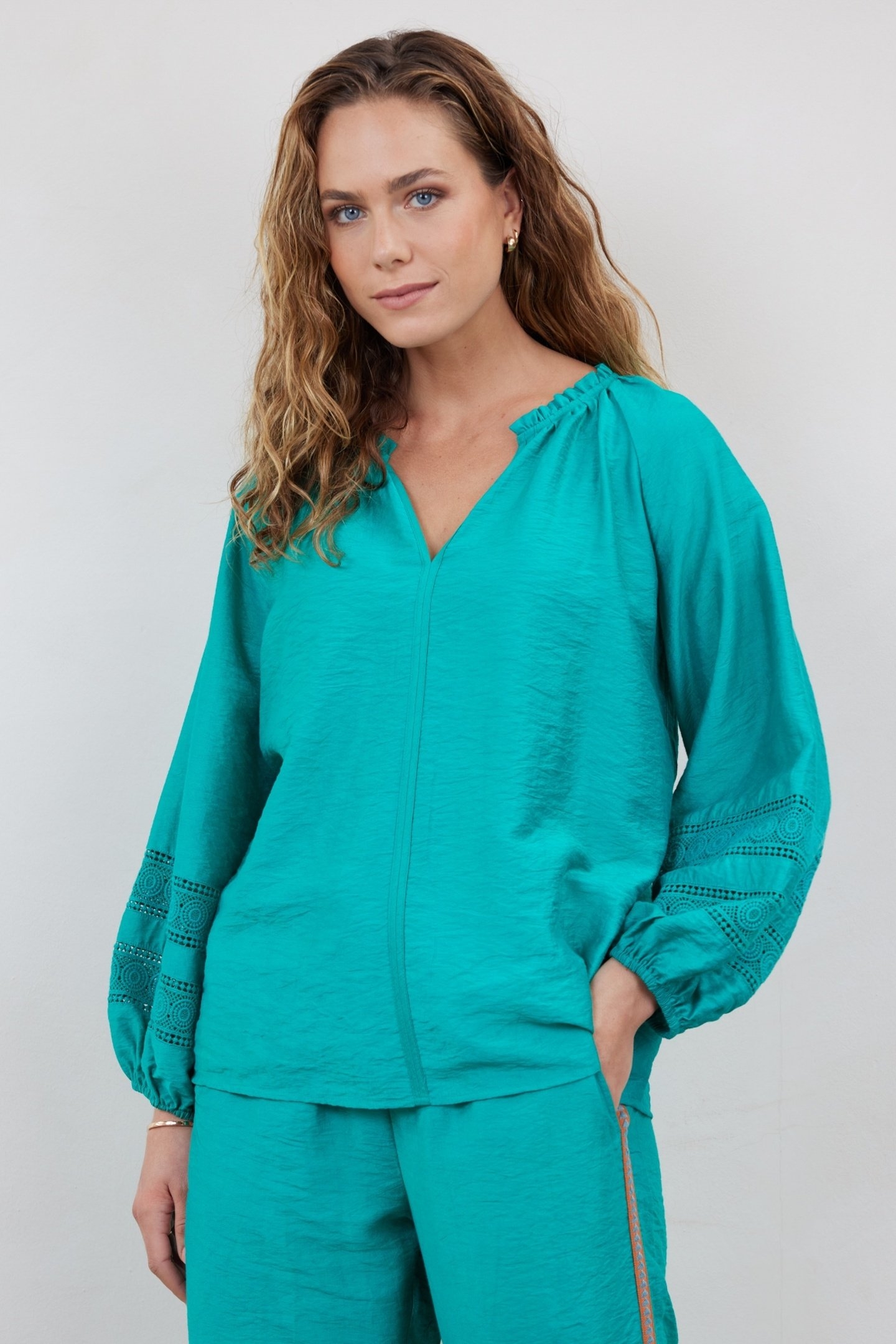 BLOUSE SOLEIL IN SEA GREEN 3