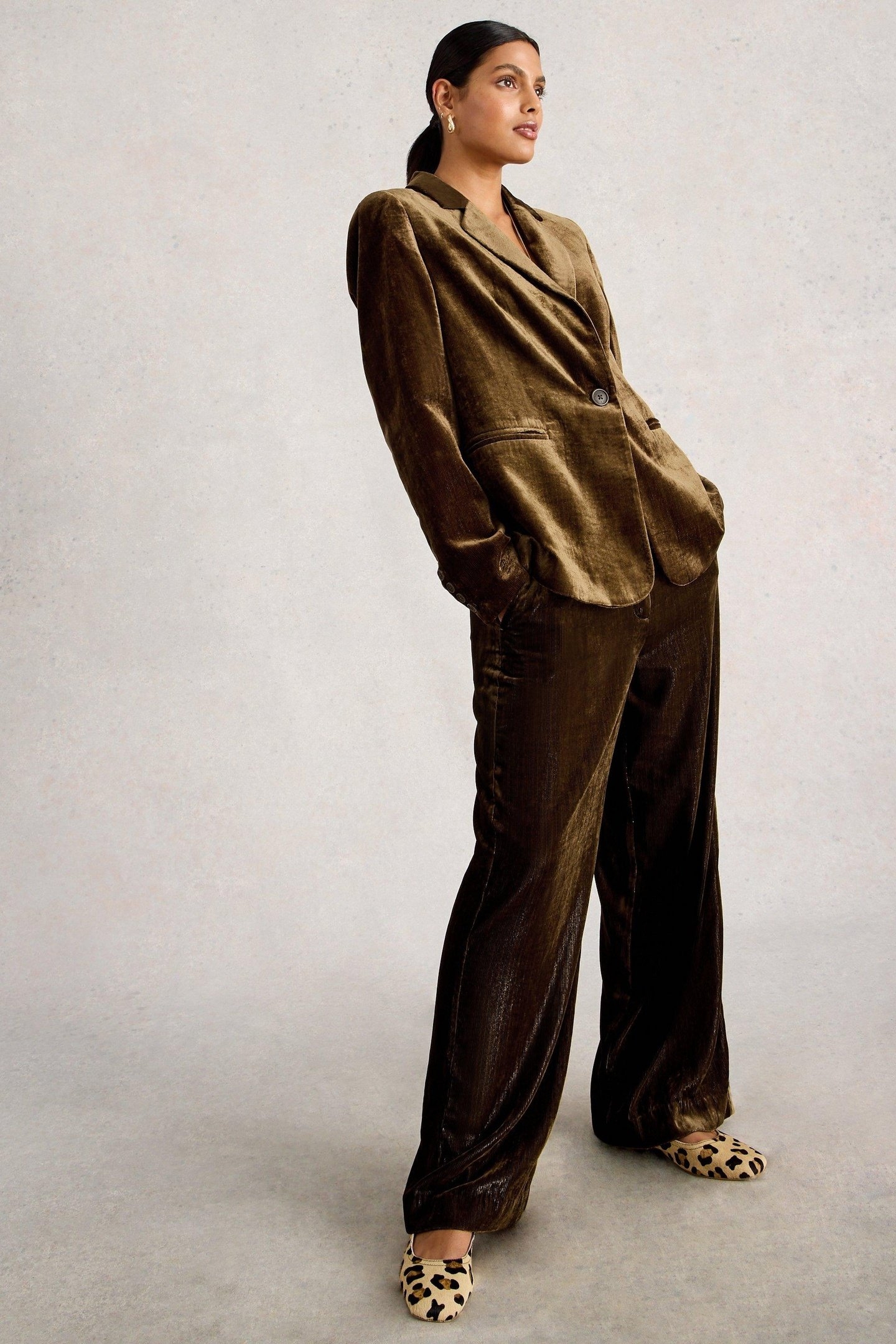 BELLE WIDE LEG VELVET TROUSER DARK CHARTREUSE 3