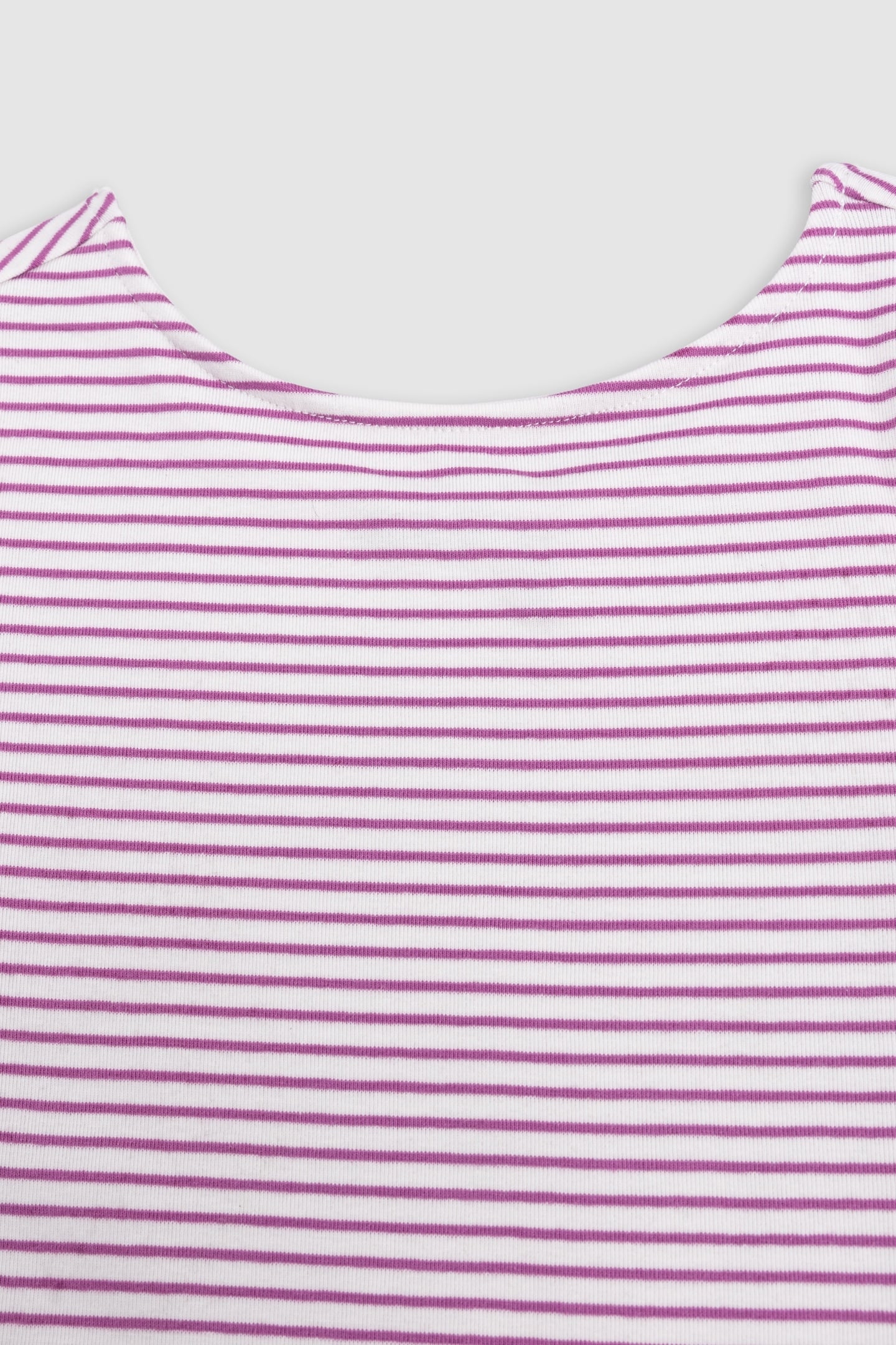 WHITE T-SHIRT WITH LIGHT PURPLE STRIPES 3