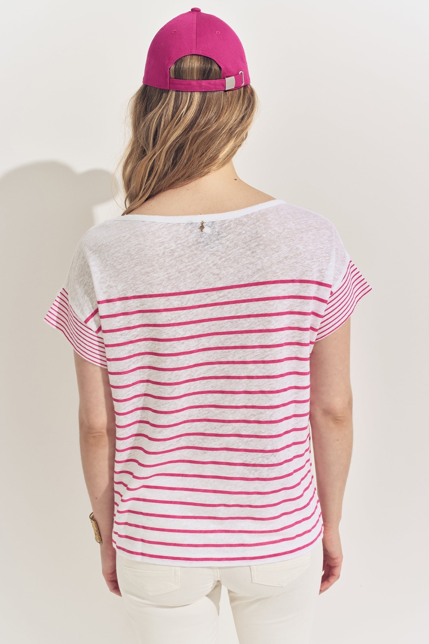 WHITE PINK STRIPE T-SHIRT AND DANCER 3