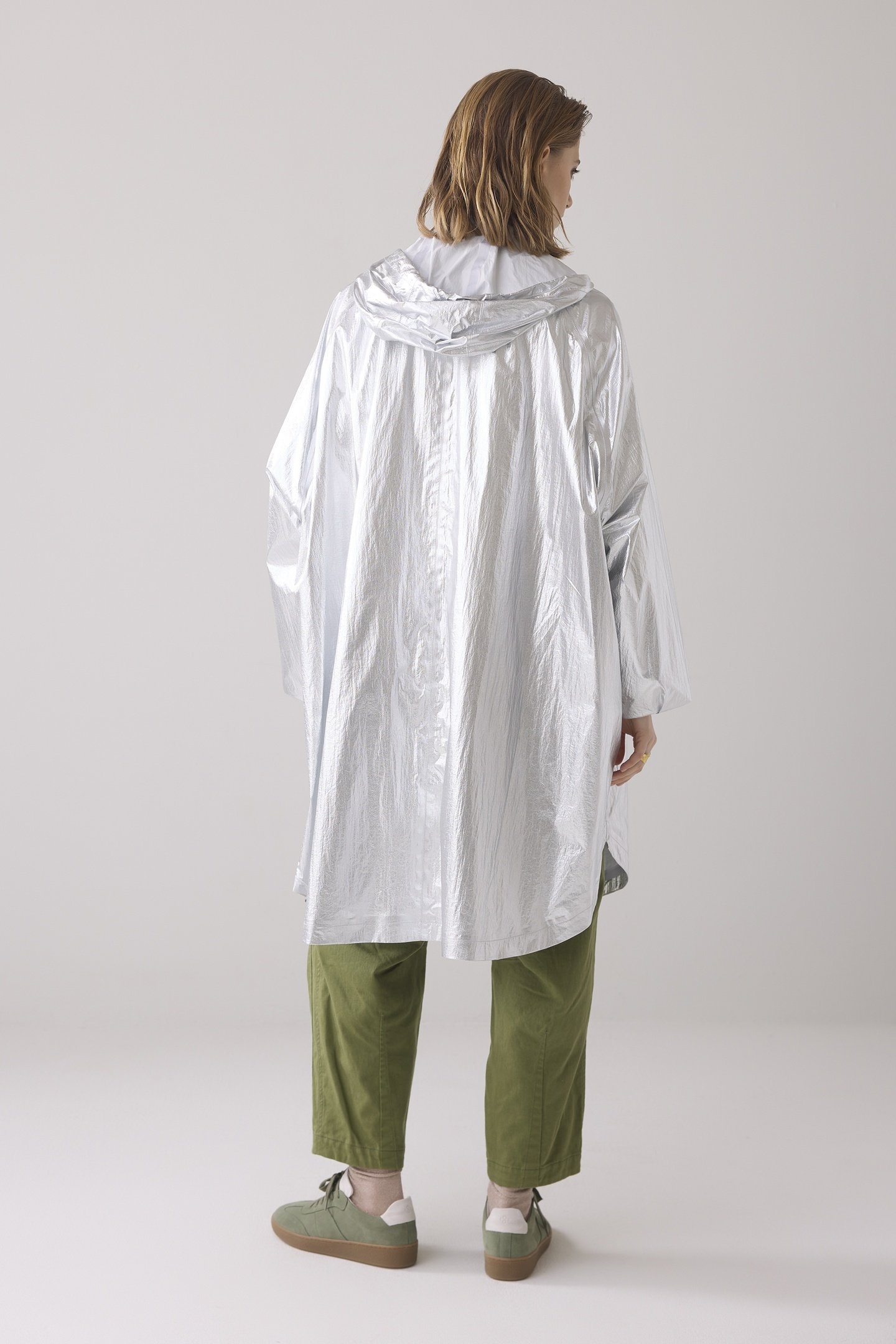 COAT METALLIC RAIN SILVER 3